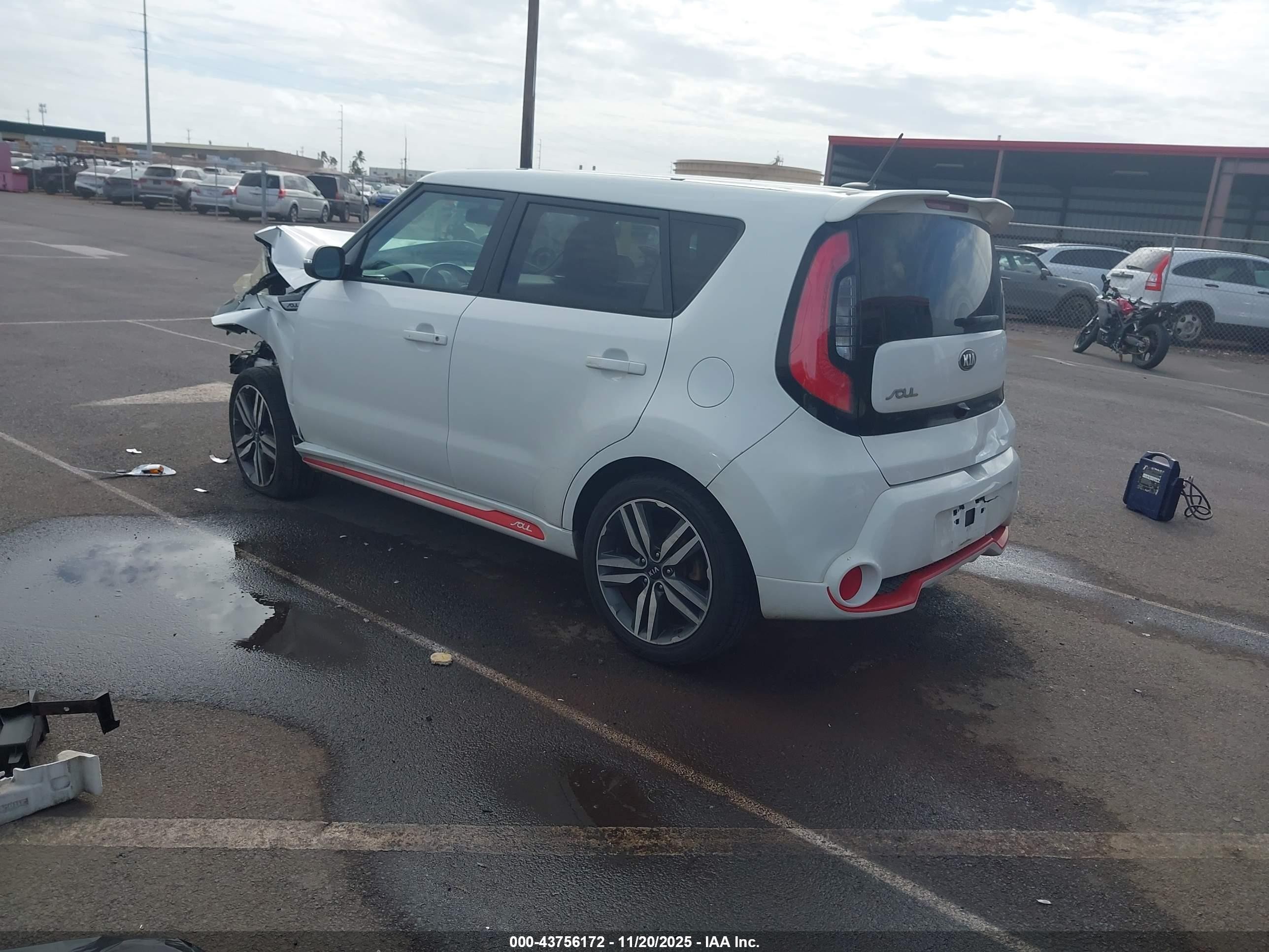 2014 Kia Soul + Белый vin: KNDJP3A59E7025912