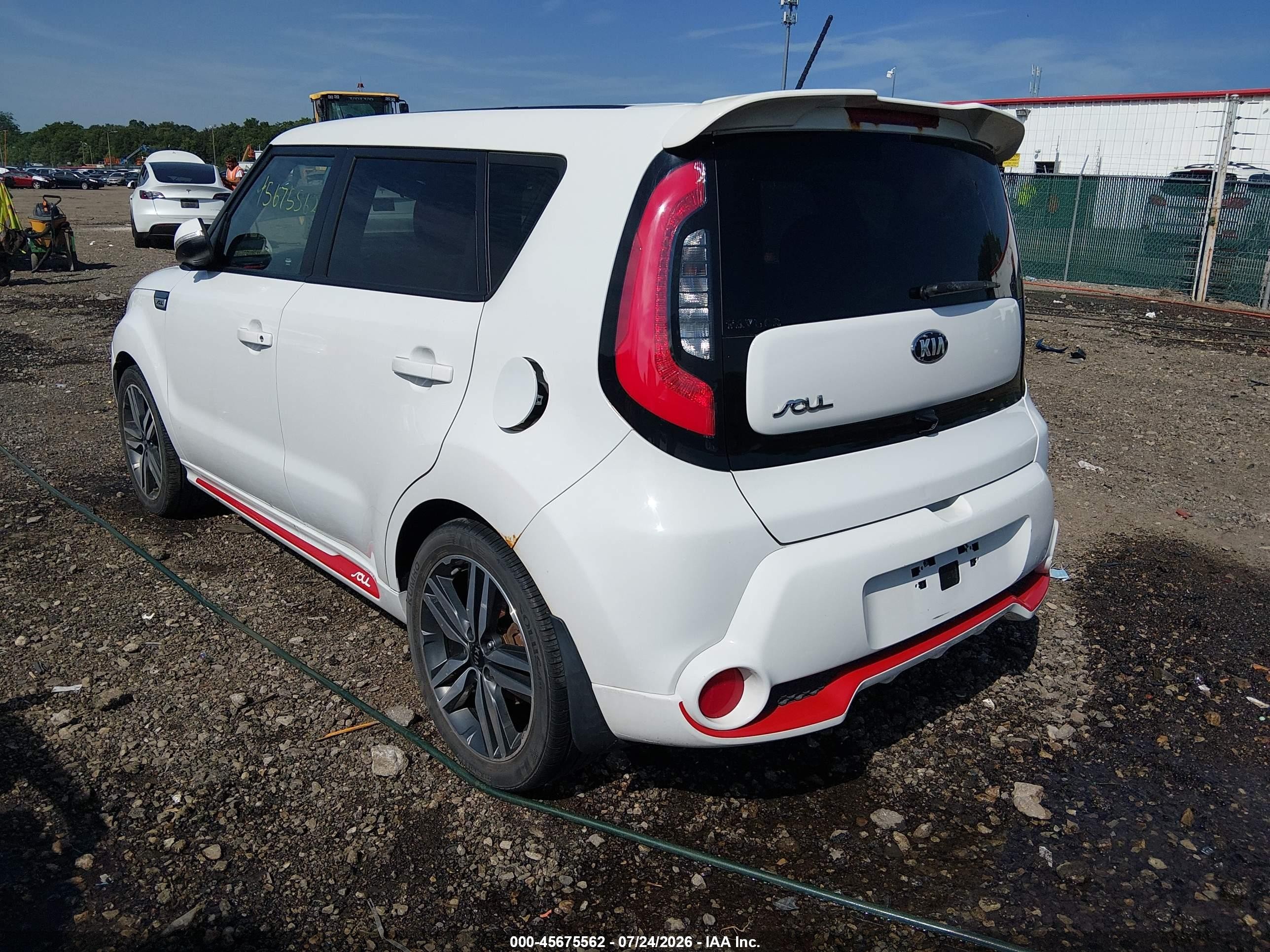 2014 Kia Soul + White vin: KNDJP3A59E7028339
