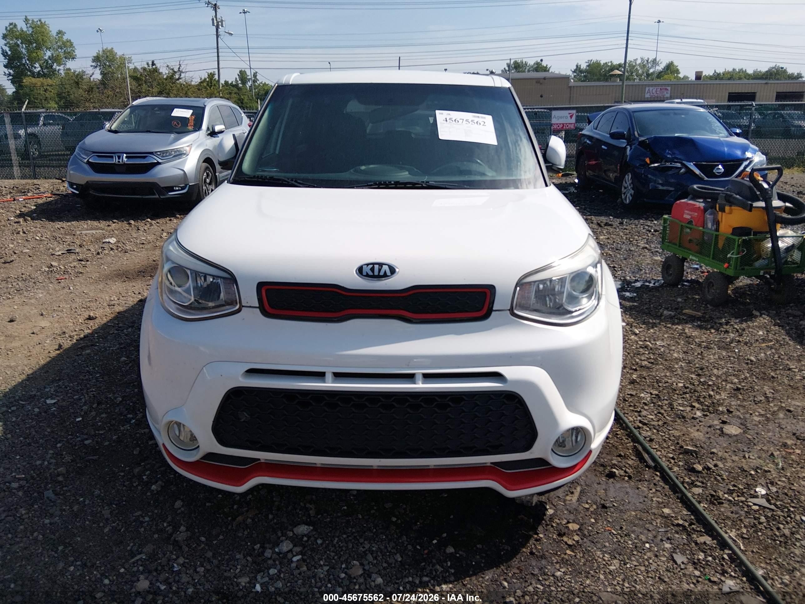 2014 Kia Soul + White vin: KNDJP3A59E7028339