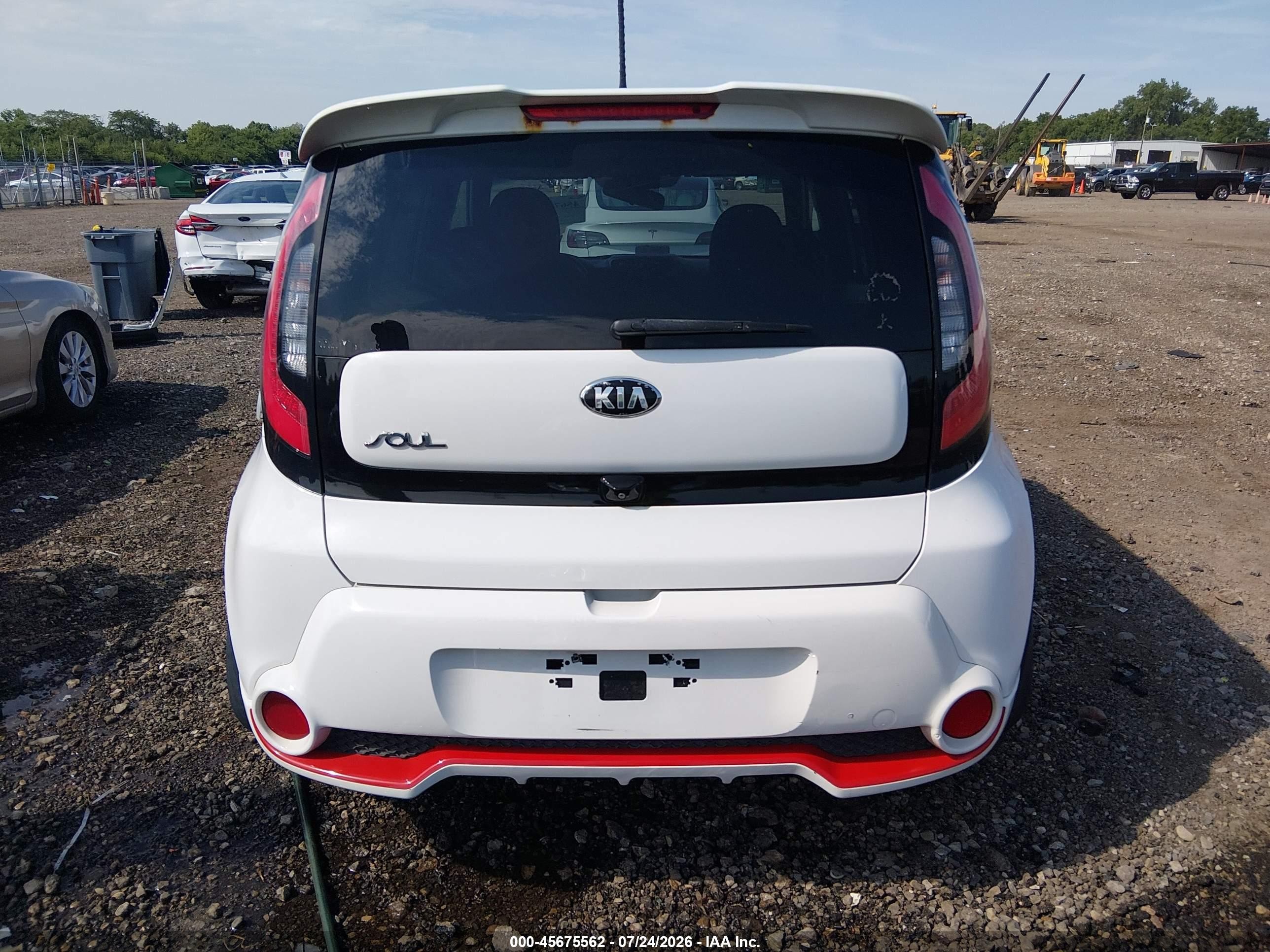 2014 Kia Soul + White vin: KNDJP3A59E7028339