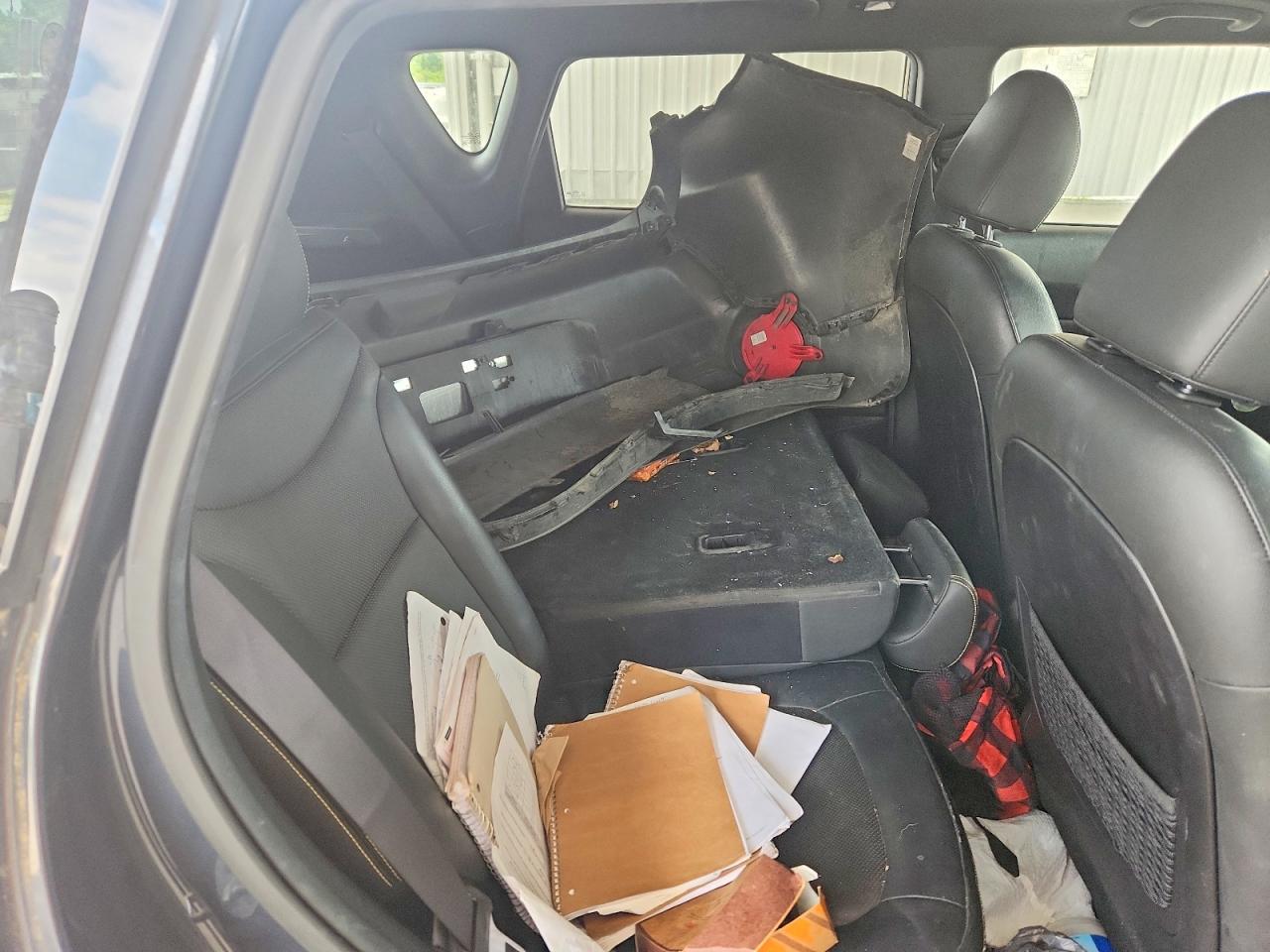 2014 Kia Soul + Charcoal vin: KNDJP3A59E7101354
