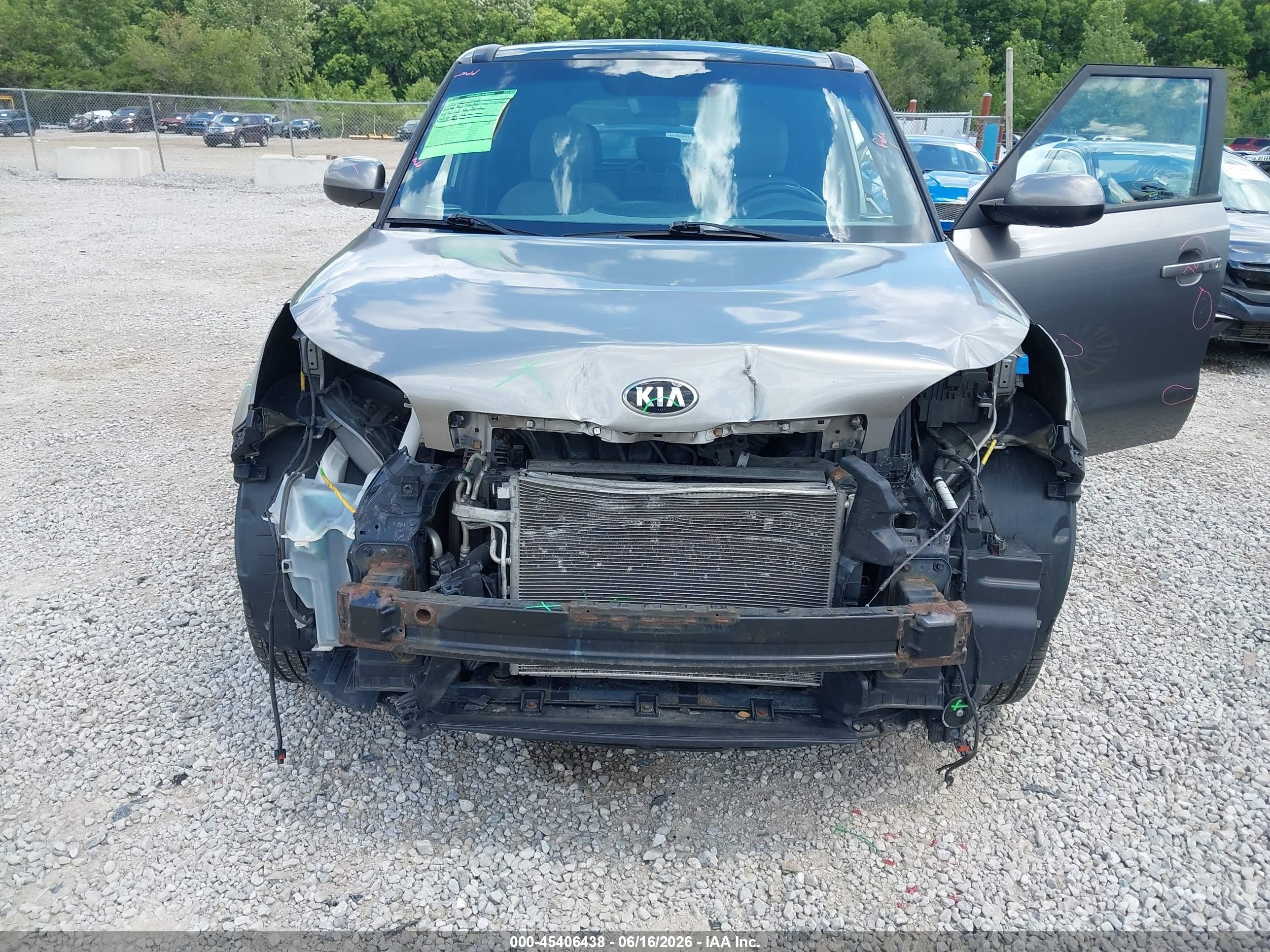 2015 Kia Soul + Gray vin: KNDJP3A59F7128264