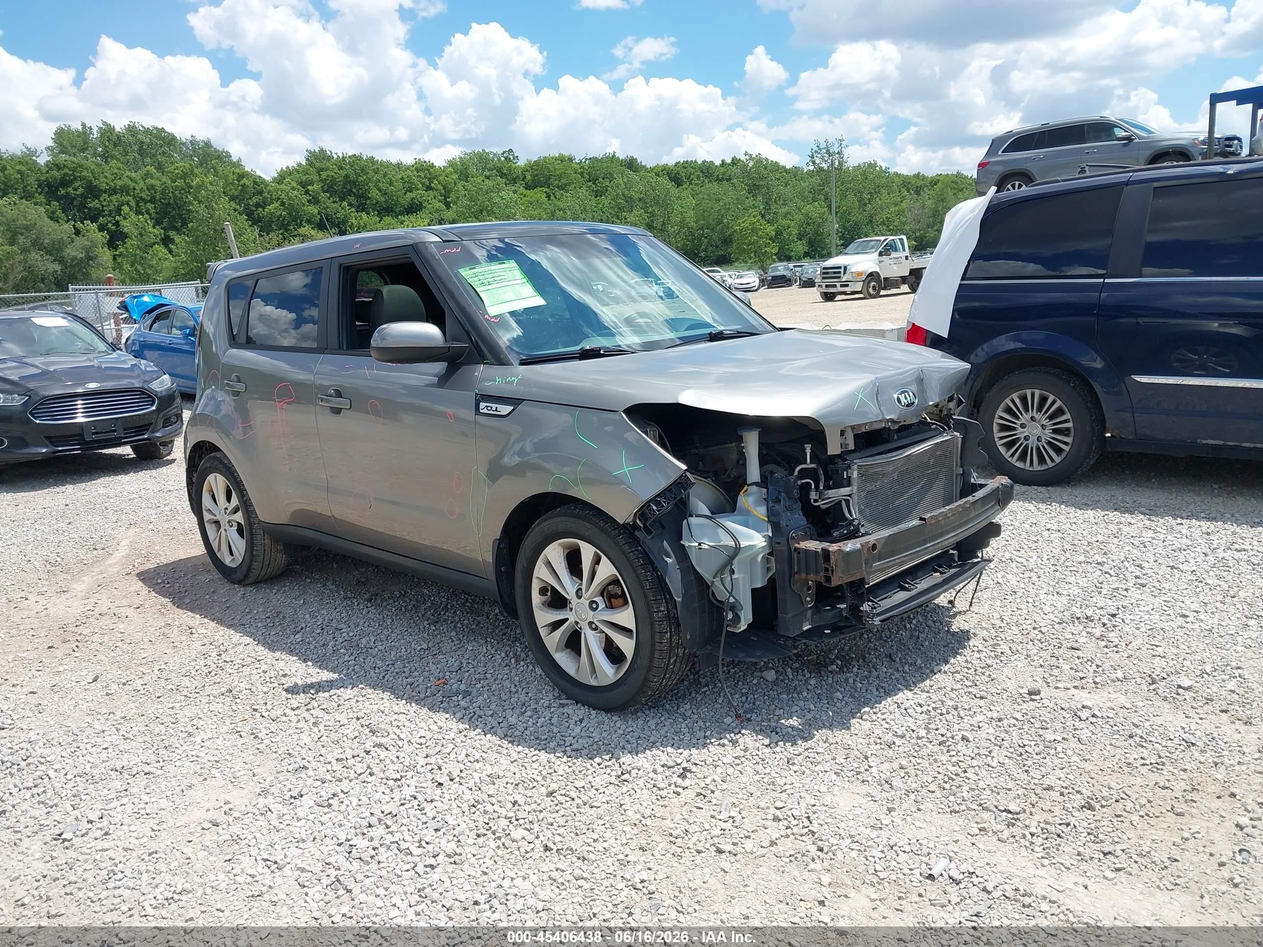 2015 Kia Soul + Gray vin: KNDJP3A59F7128264