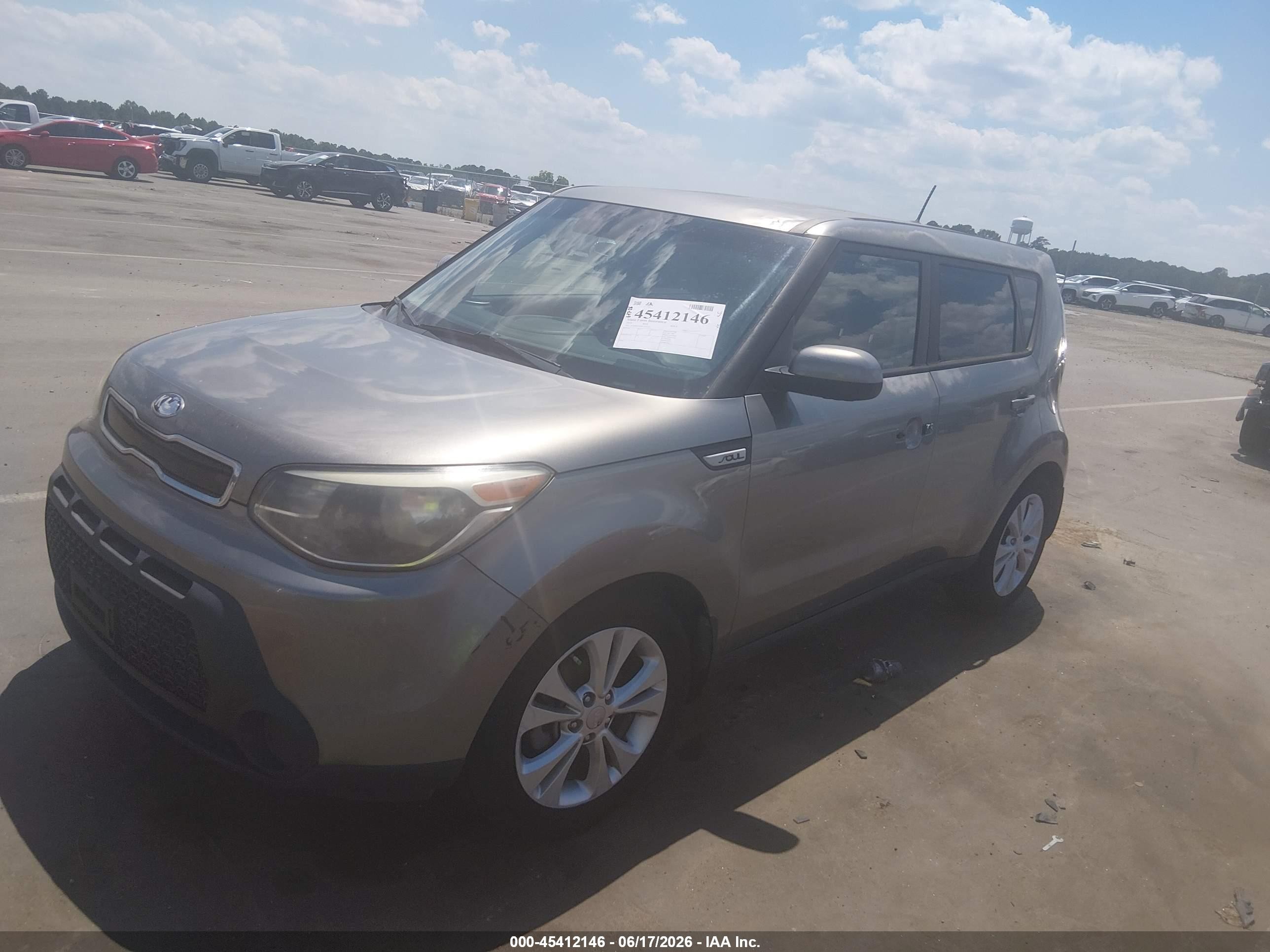 2015 Kia Soul + Silver vin: KNDJP3A59F7153715