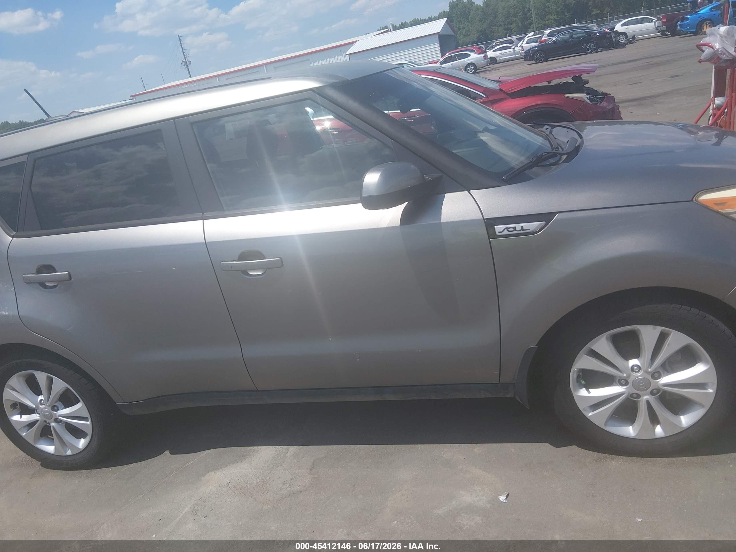 2015 Kia Soul + Silver vin: KNDJP3A59F7153715