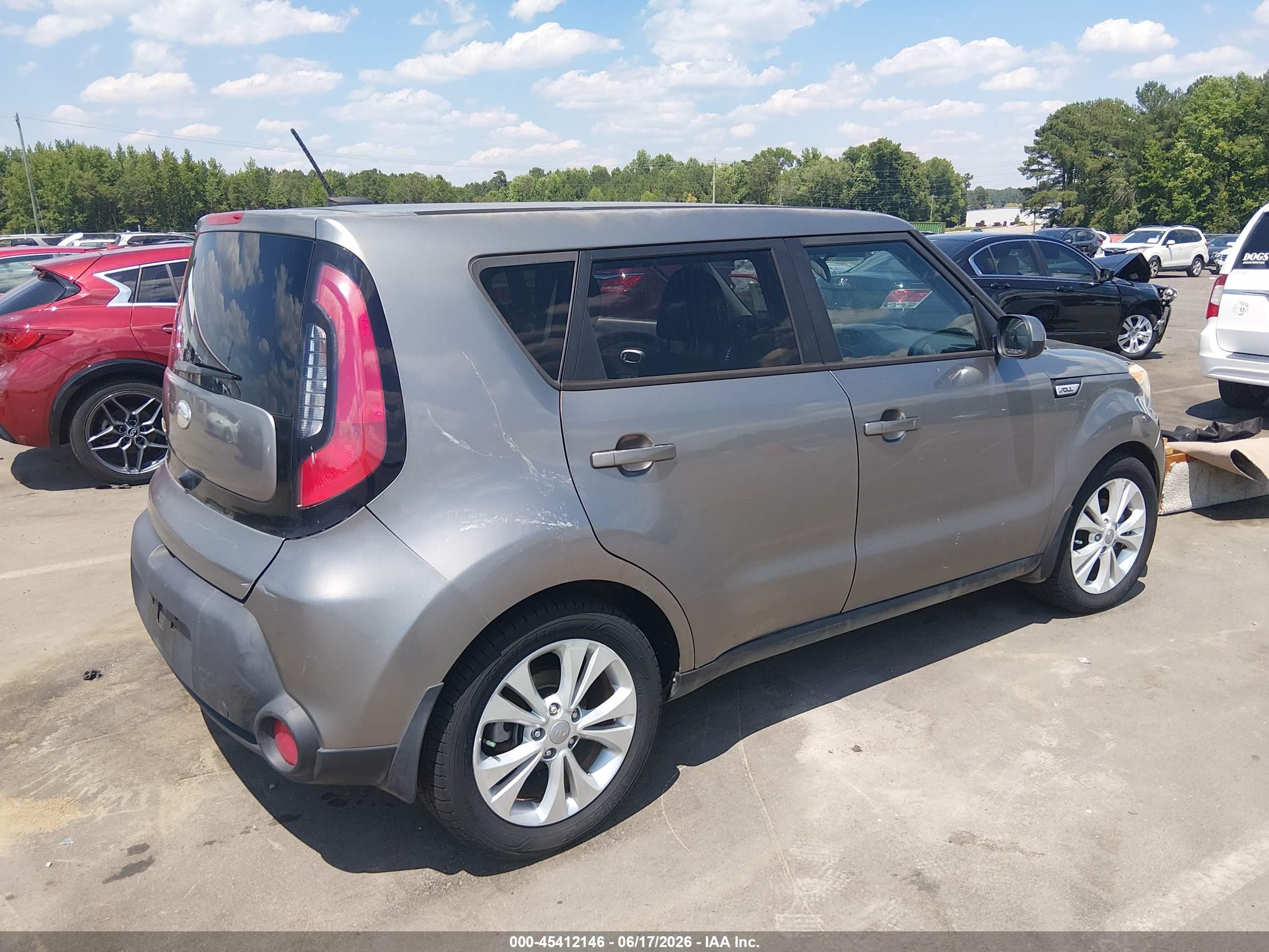 2015 Kia Soul + Silver vin: KNDJP3A59F7153715