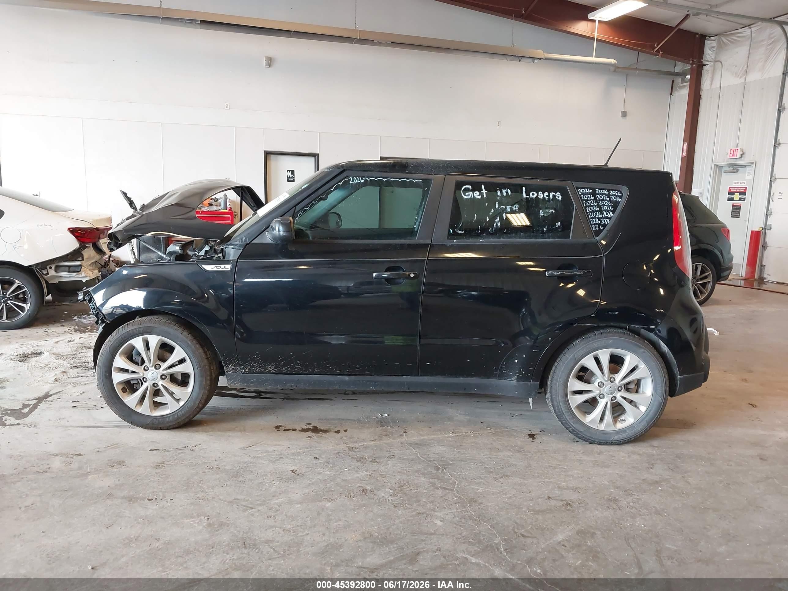 2015 Kia Soul + Черный vin: KNDJP3A59F7185466