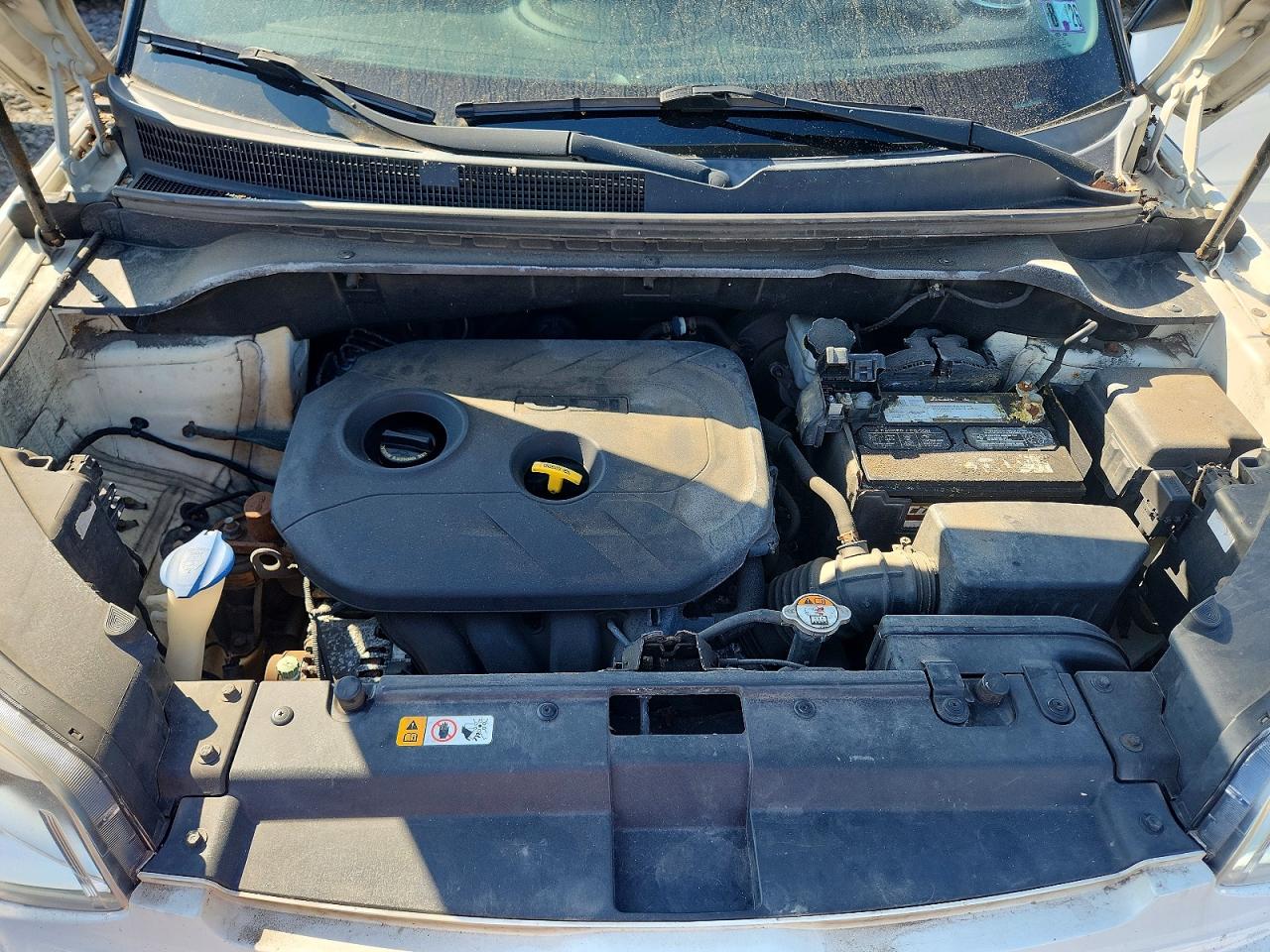 2015 Kia Soul + White vin: KNDJP3A59F7199674