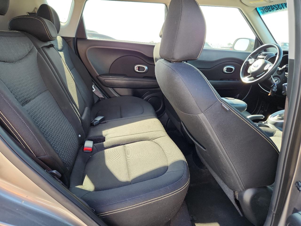 2015 Kia Soul + Gray vin: KNDJP3A59F7202248