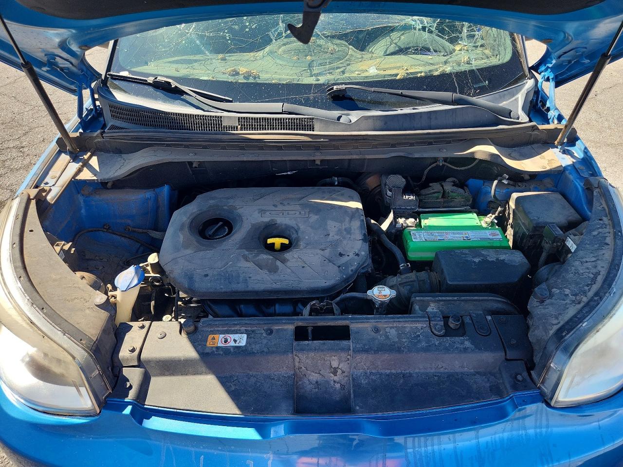 2015 Kia Soul + Blue vin: KNDJP3A59F7219096