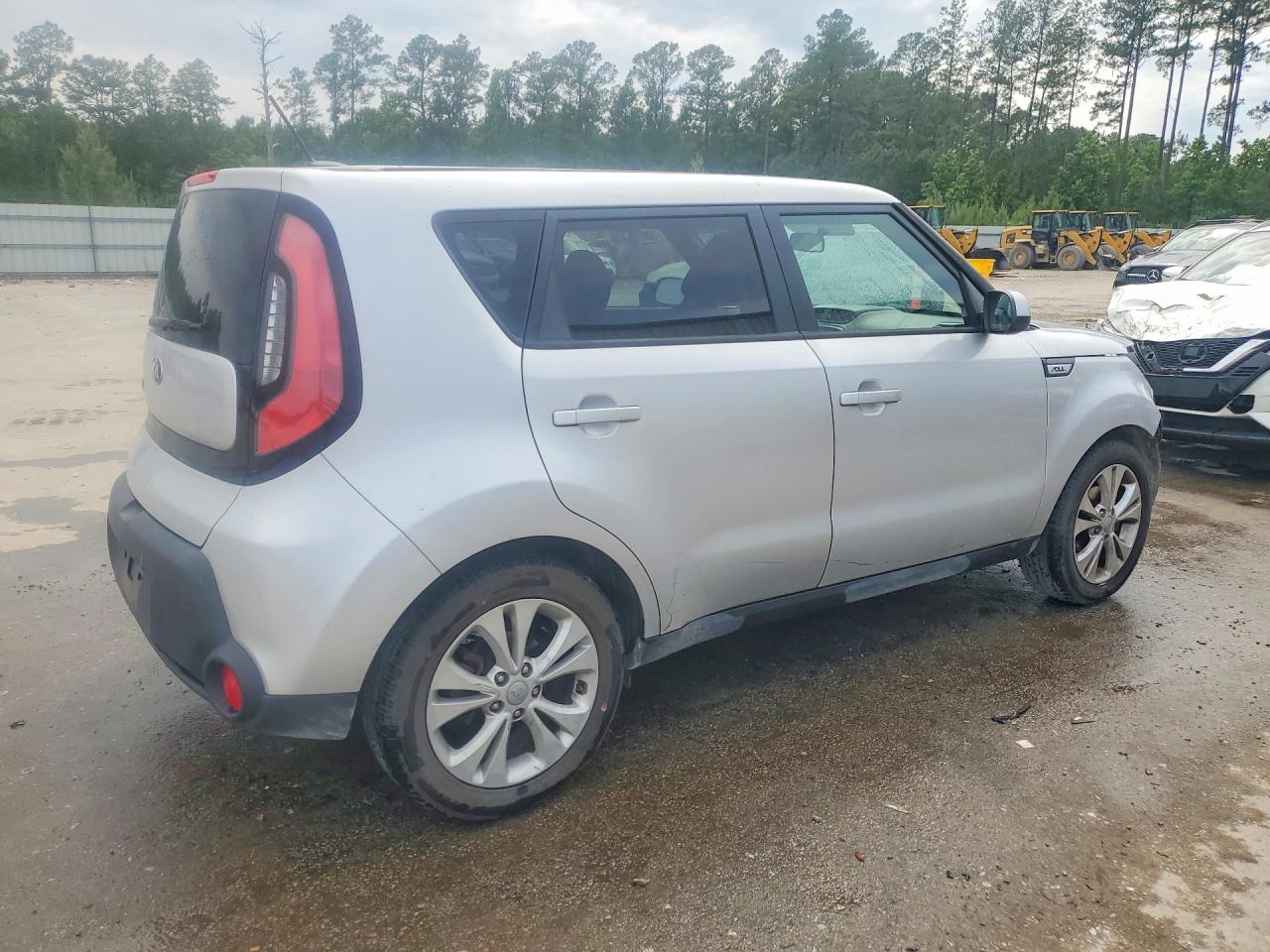 2015 Kia Soul + Silver vin: KNDJP3A59F7748502