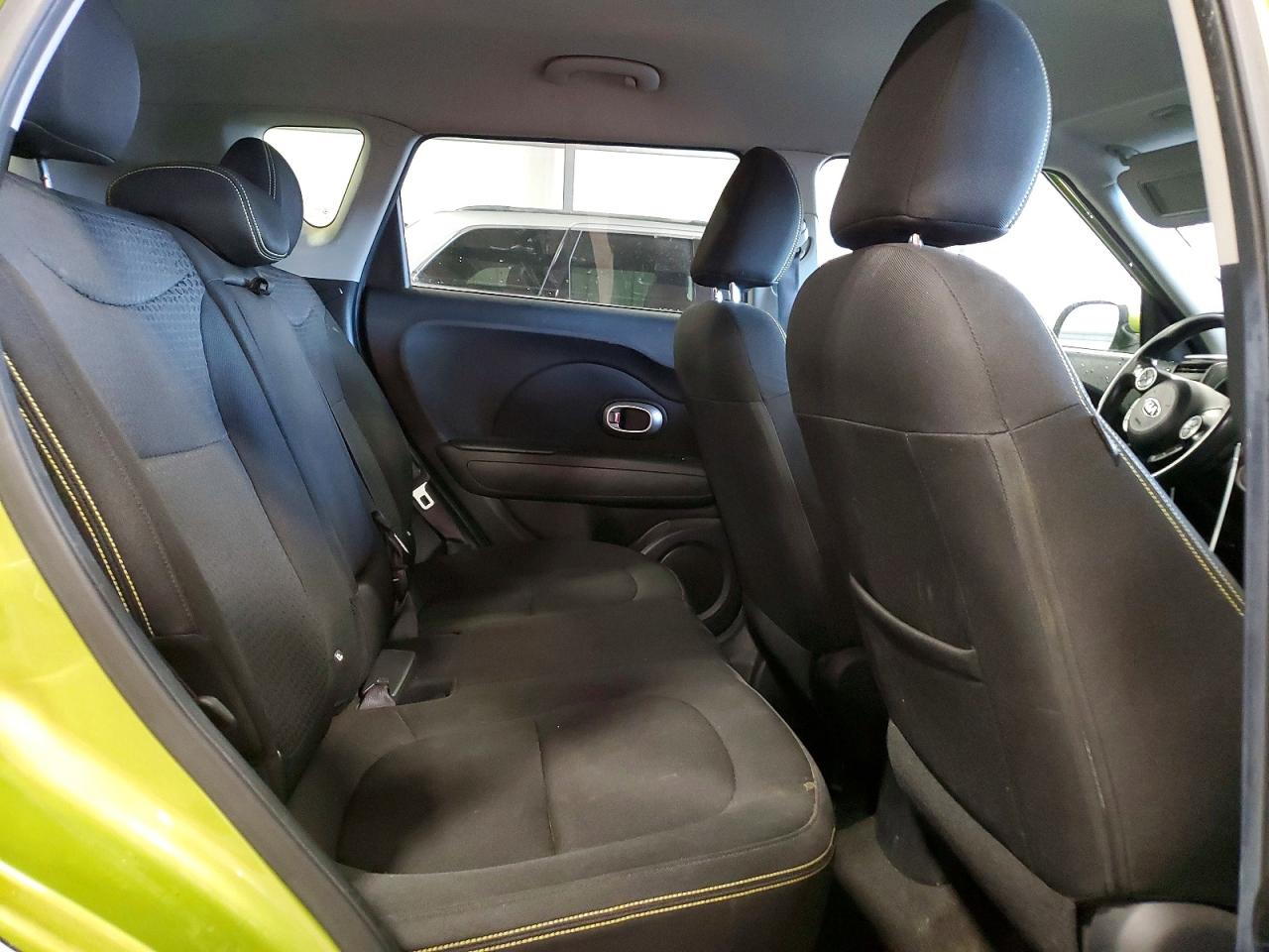 2015 Kia Soul + Green vin: KNDJP3A59F7770967