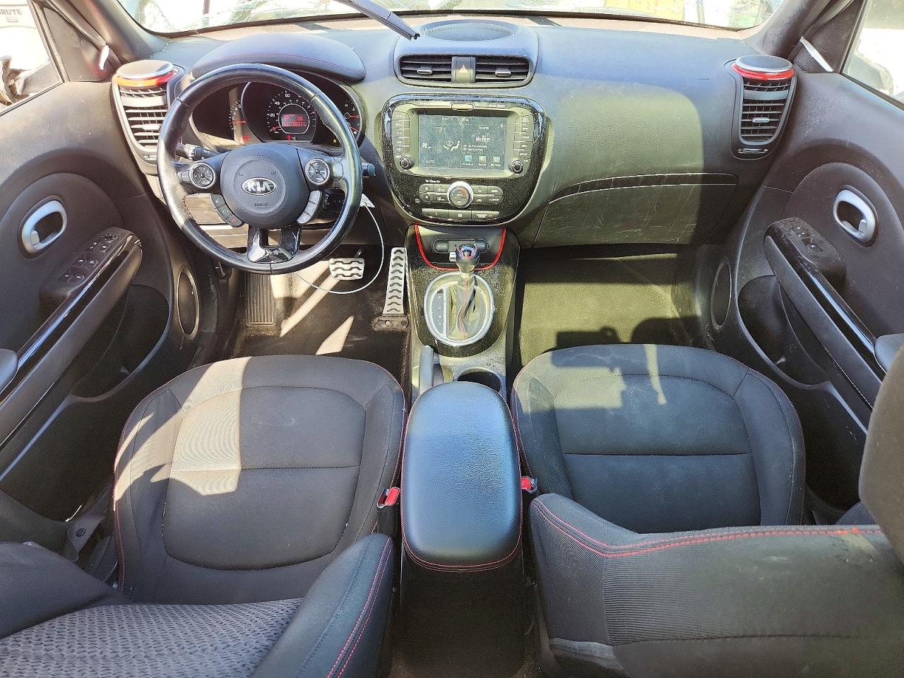 2015 Kia Soul + Black vin: KNDJP3A59F7776347