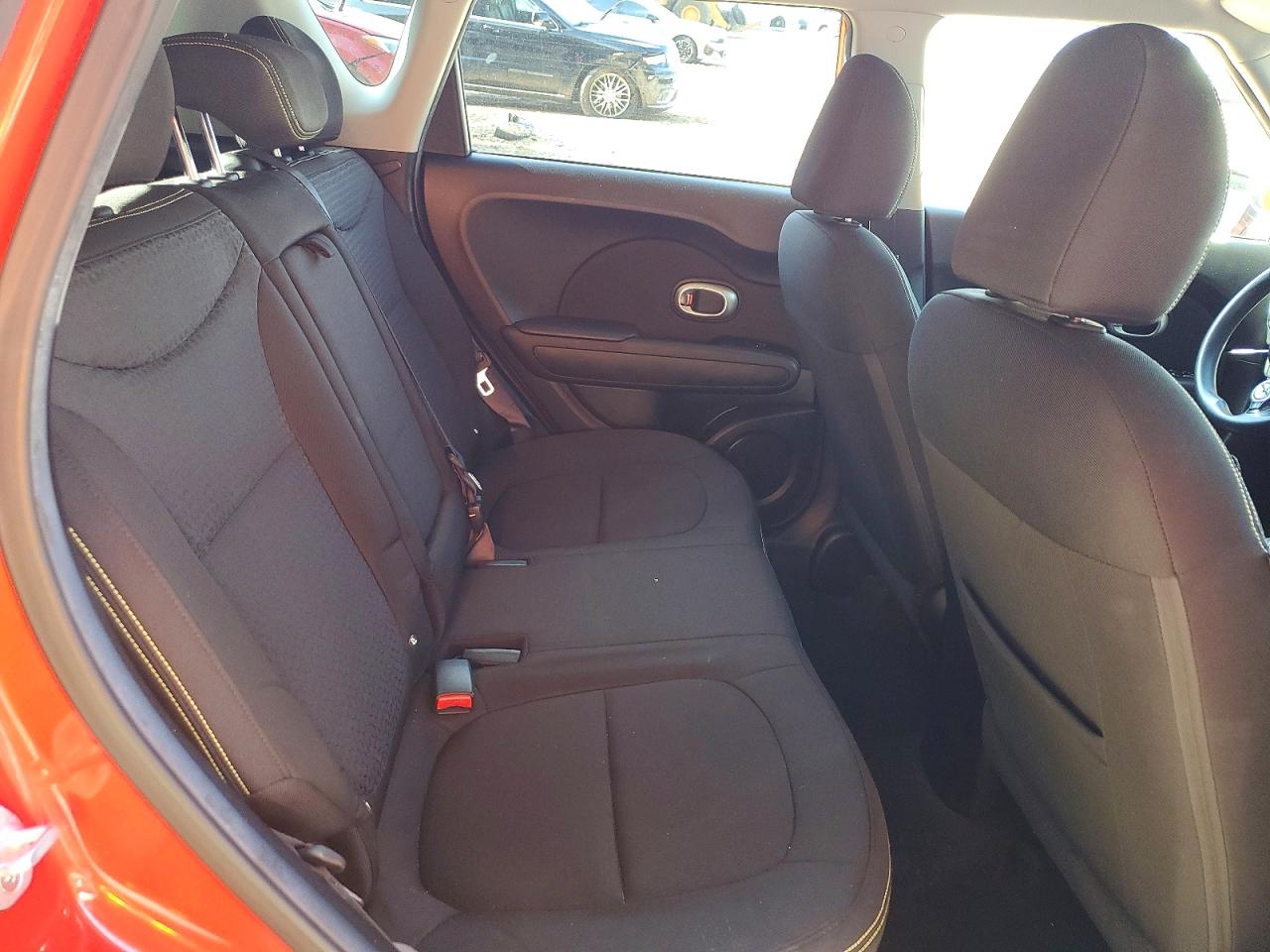 2015 Kia Soul + Red vin: KNDJP3A59F7786702