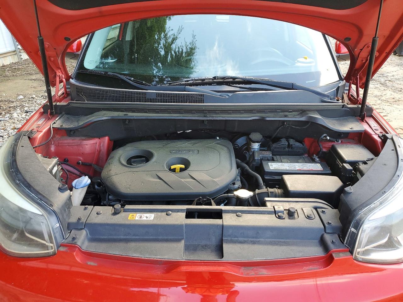 2015 Kia Soul + Red vin: KNDJP3A59F7786702