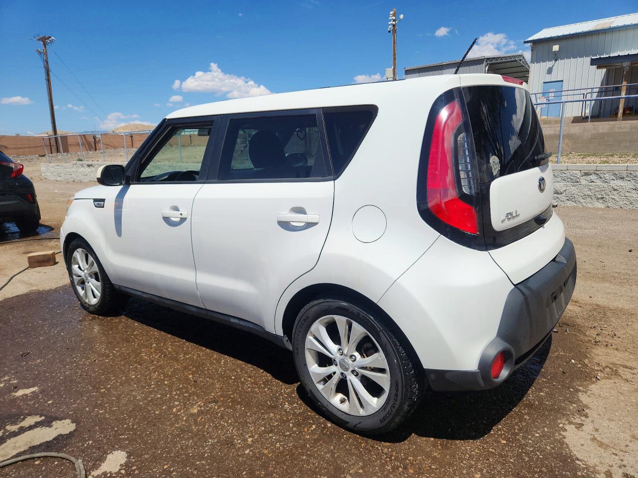 2015 Kia Soul + White vin: KNDJP3A59F7804714