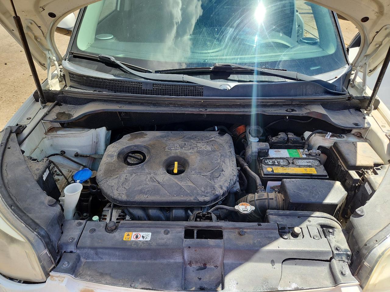 2015 Kia Soul + White vin: KNDJP3A59F7804714