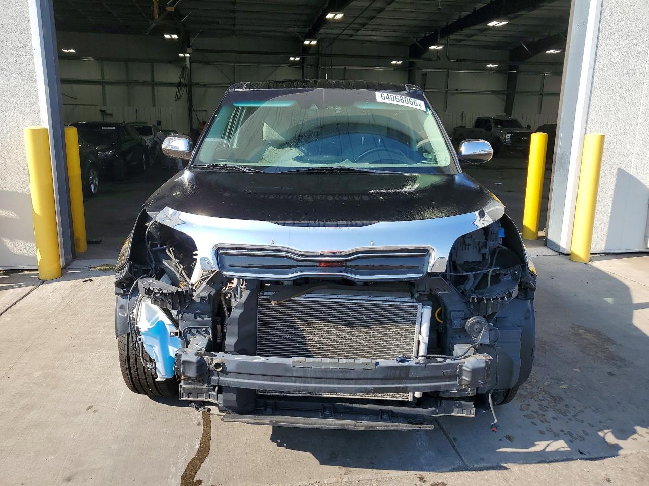 2017 Kia Soul + Black vin: KNDJP3A59H7451765