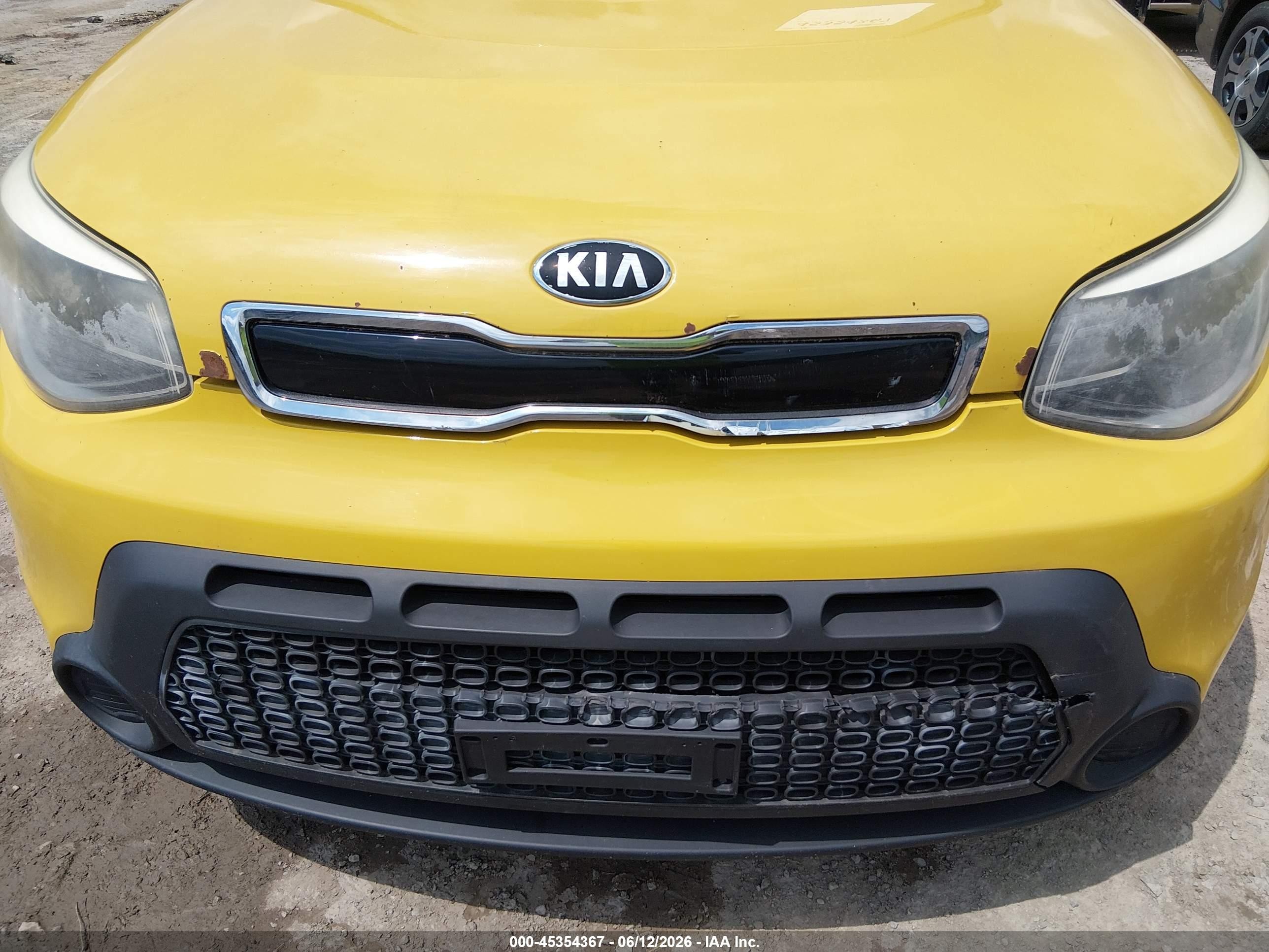 2014 Kia Soul + Yellow vin: KNDJP3A5XE7043948