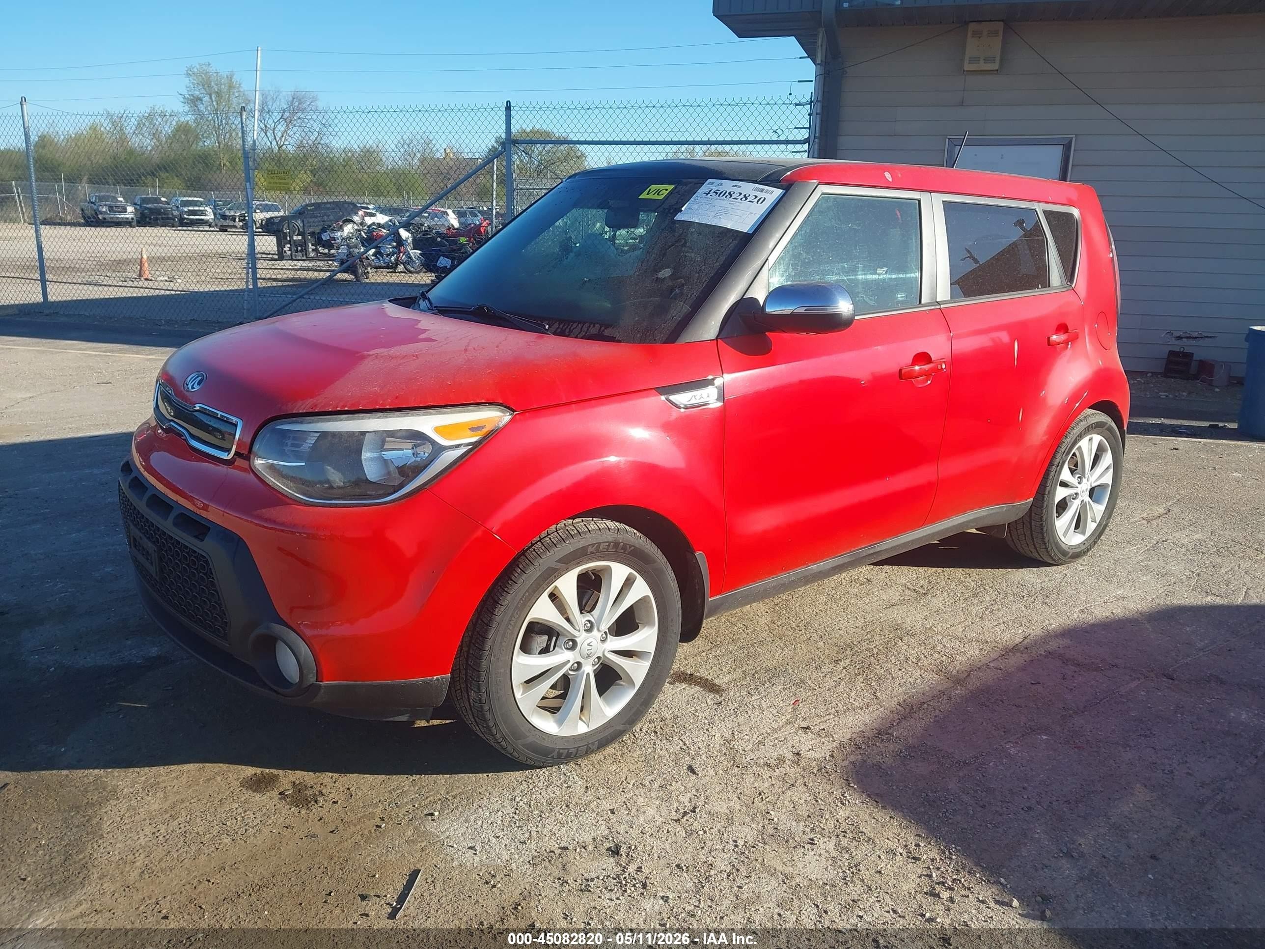 2014 Kia Soul + Red vin: KNDJP3A5XE7740083