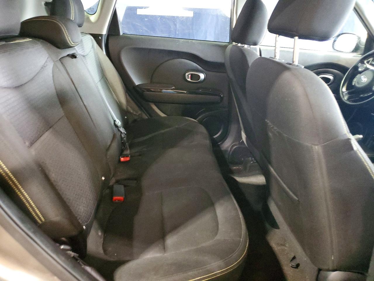 2015 Kia Soul + Silver vin: KNDJP3A5XF7129200