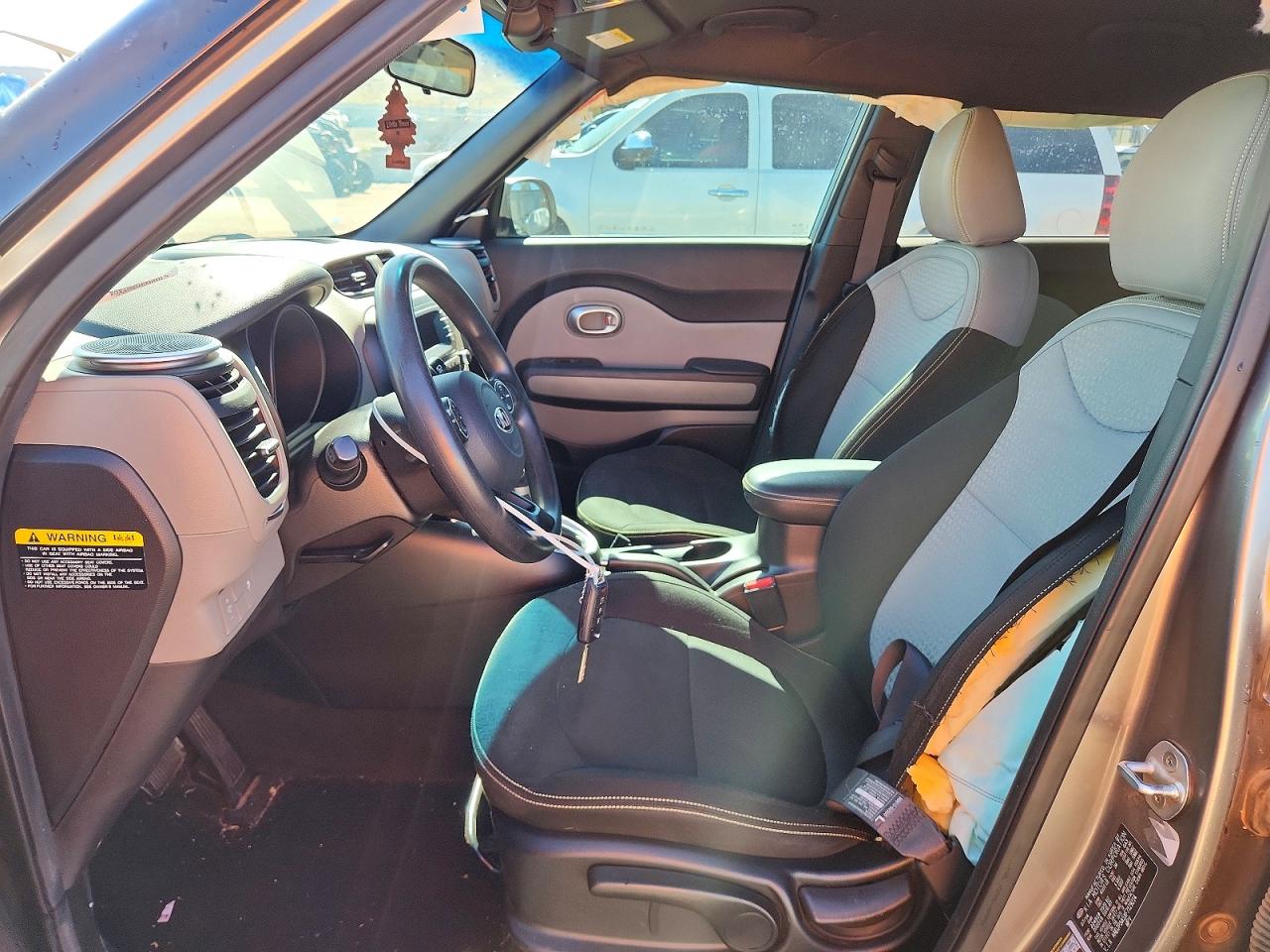 2015 Kia Soul + Gray vin: KNDJP3A5XF7129214