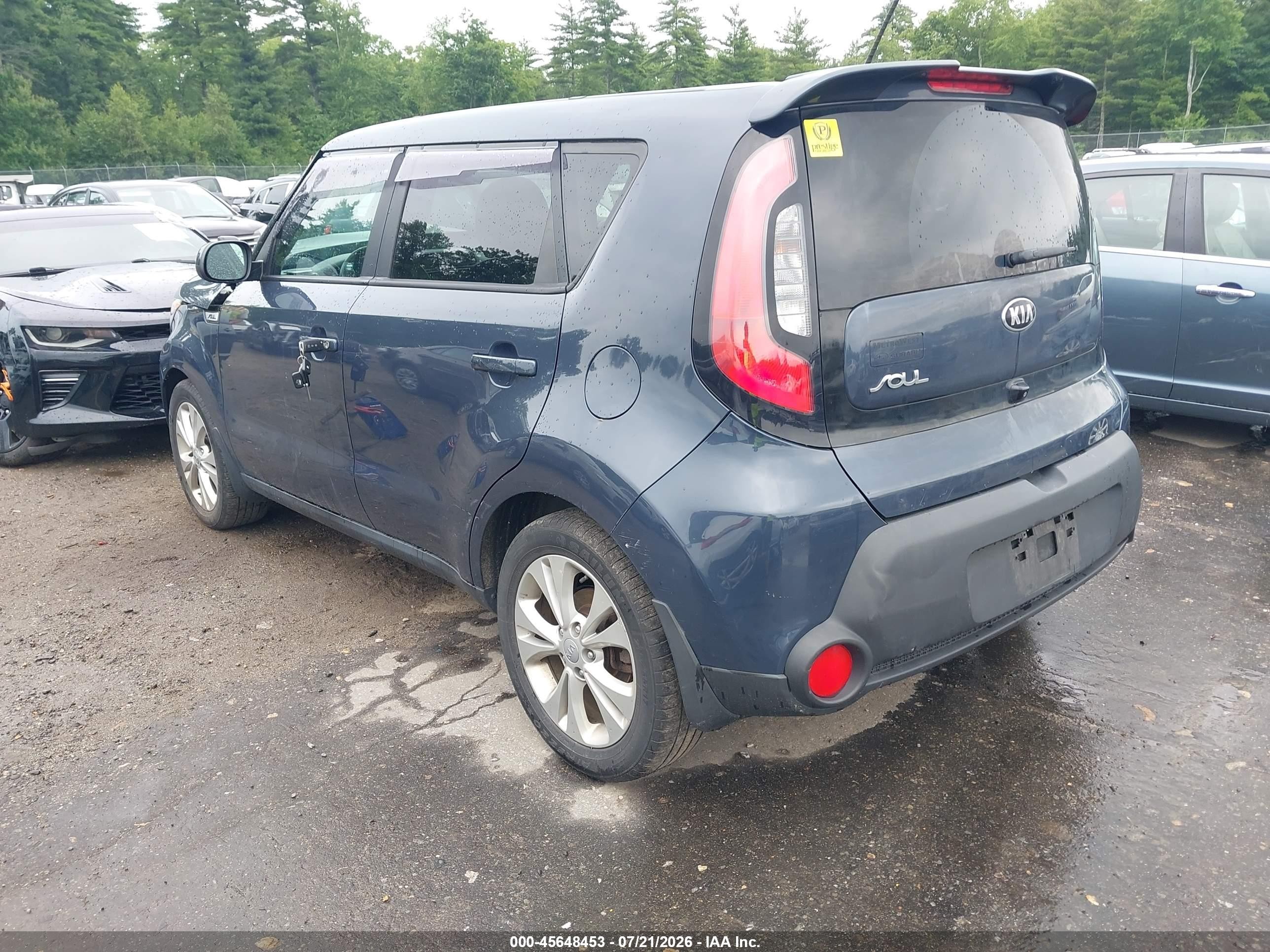 2015 Kia Soul + Dark Blue vin: KNDJP3A5XF7145249