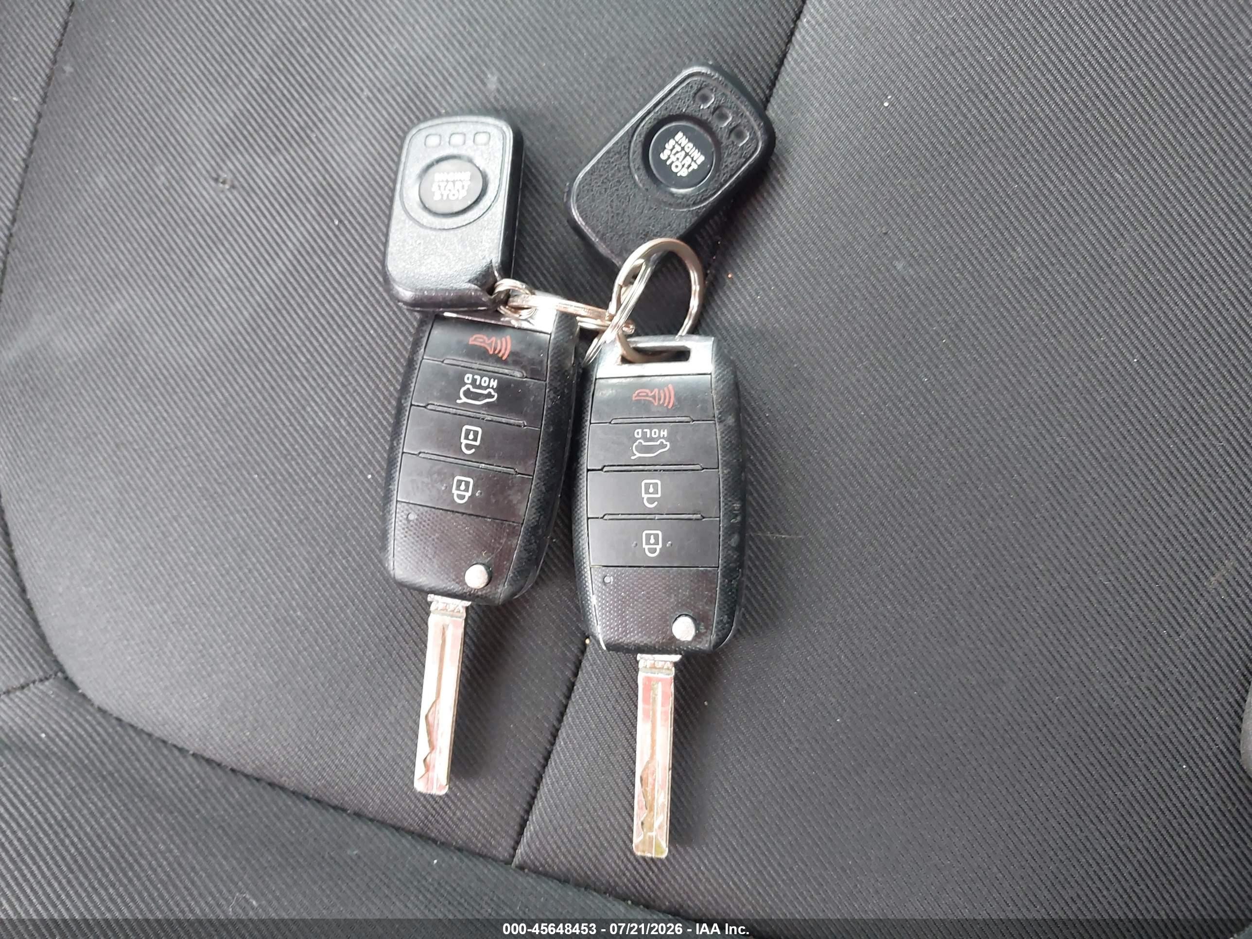 2015 Kia Soul + Dark Blue vin: KNDJP3A5XF7145249