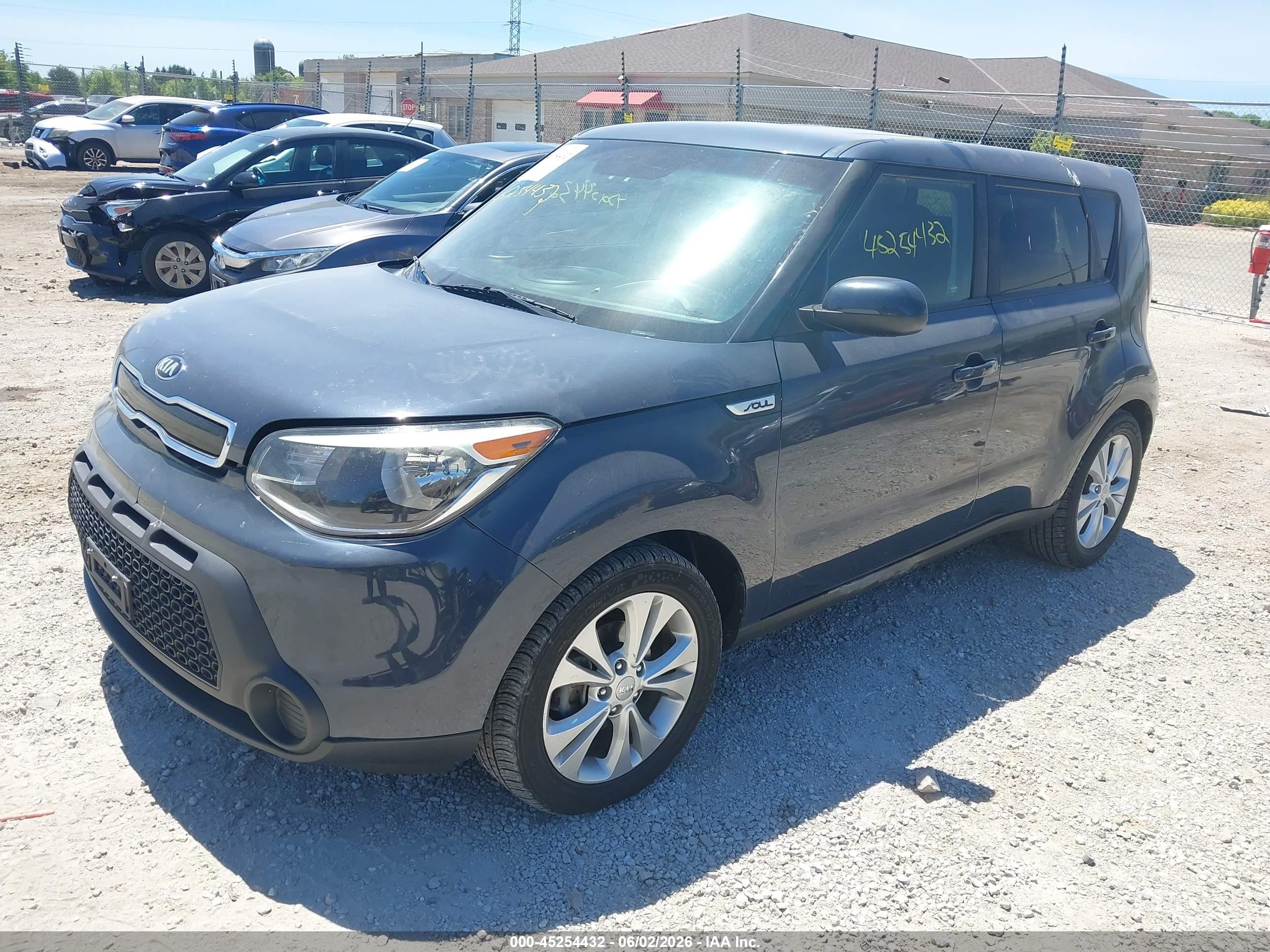 2015 Kia Soul + Серый vin: KNDJP3A5XF7181930
