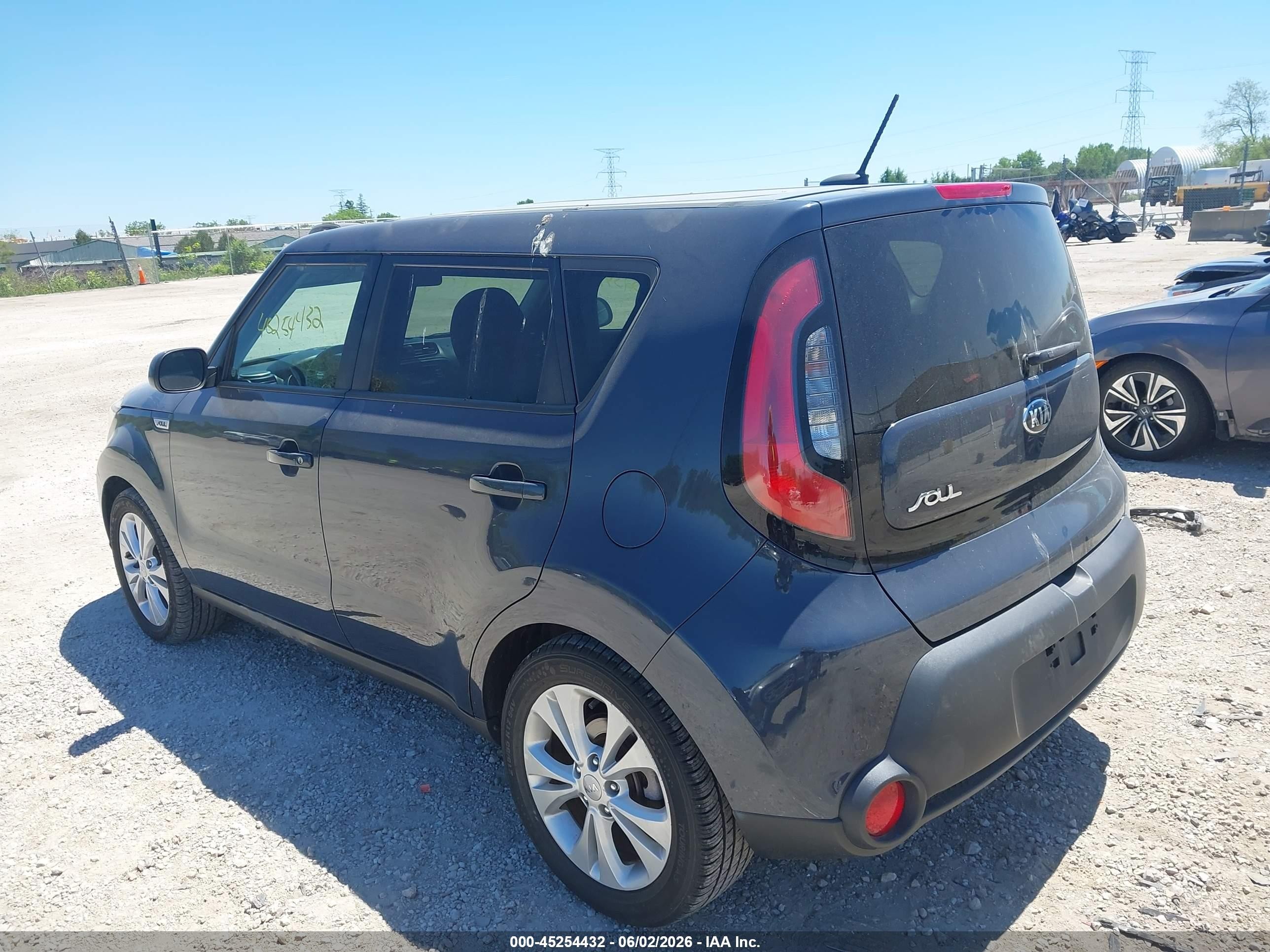 2015 Kia Soul + Серый vin: KNDJP3A5XF7181930