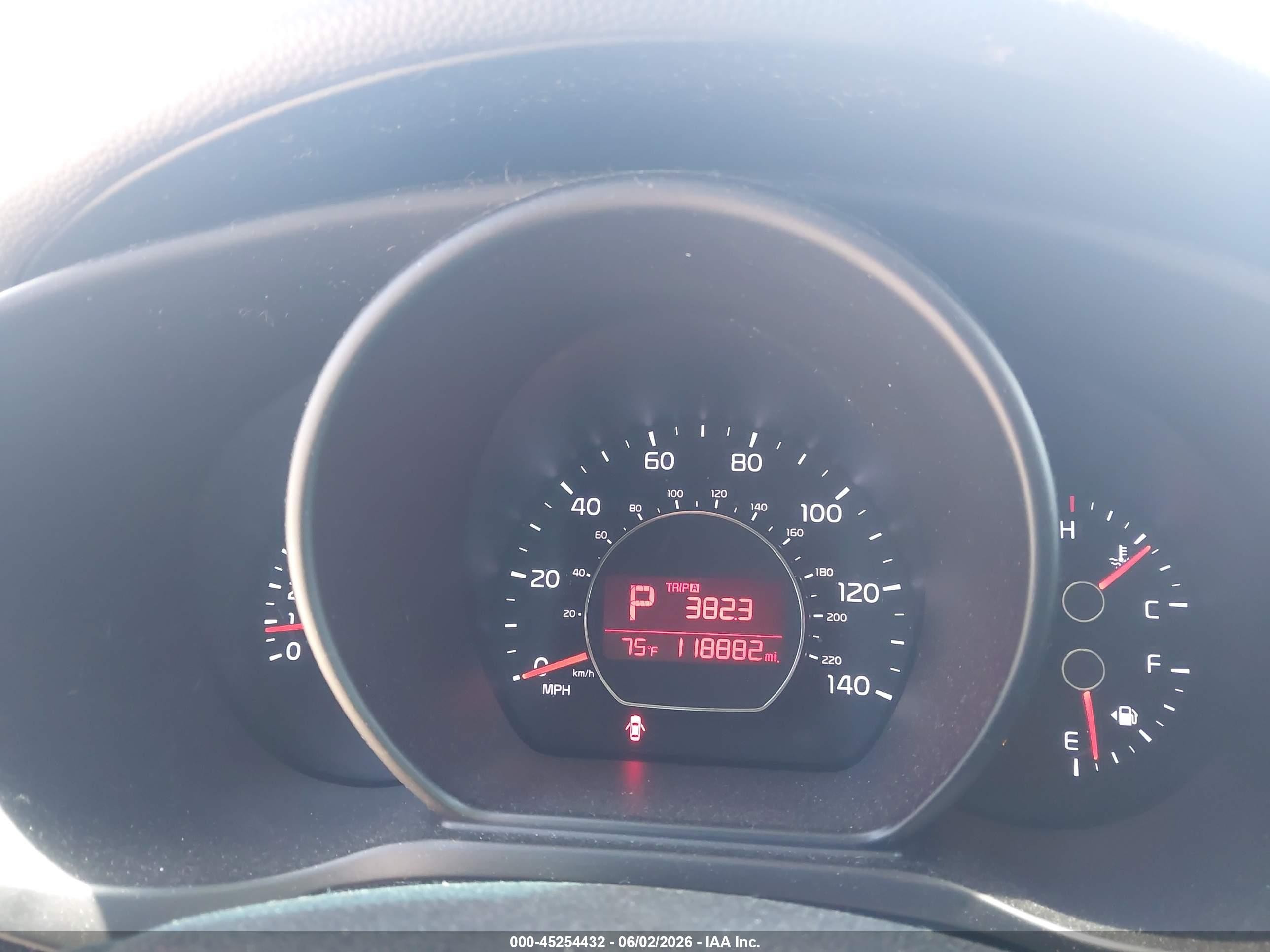 2015 Kia Soul + Серый vin: KNDJP3A5XF7181930