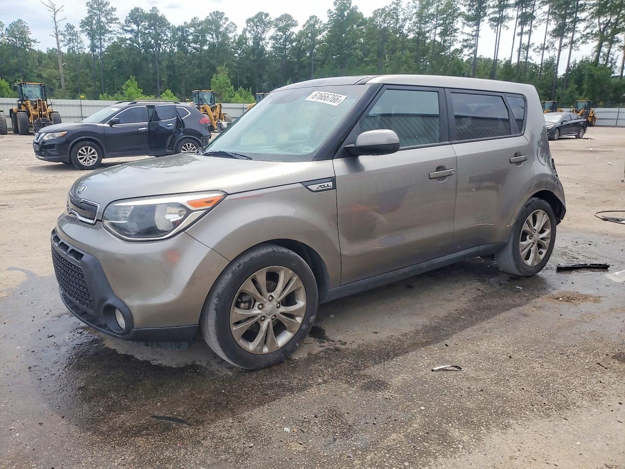 2015 Kia Soul + Green vin: KNDJP3A5XF7224212