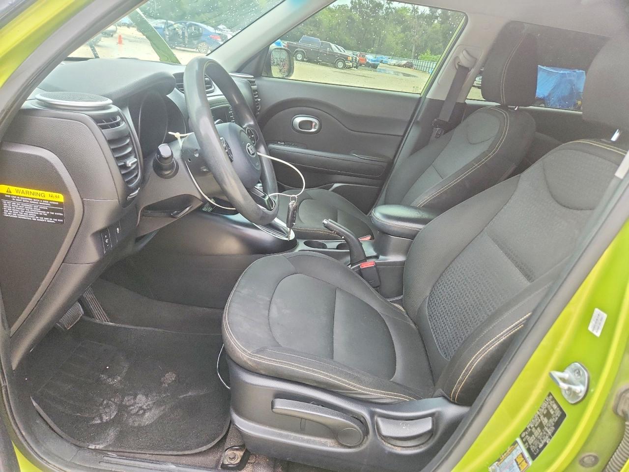 2015 Kia Soul + Green vin: KNDJP3A5XF7757273
