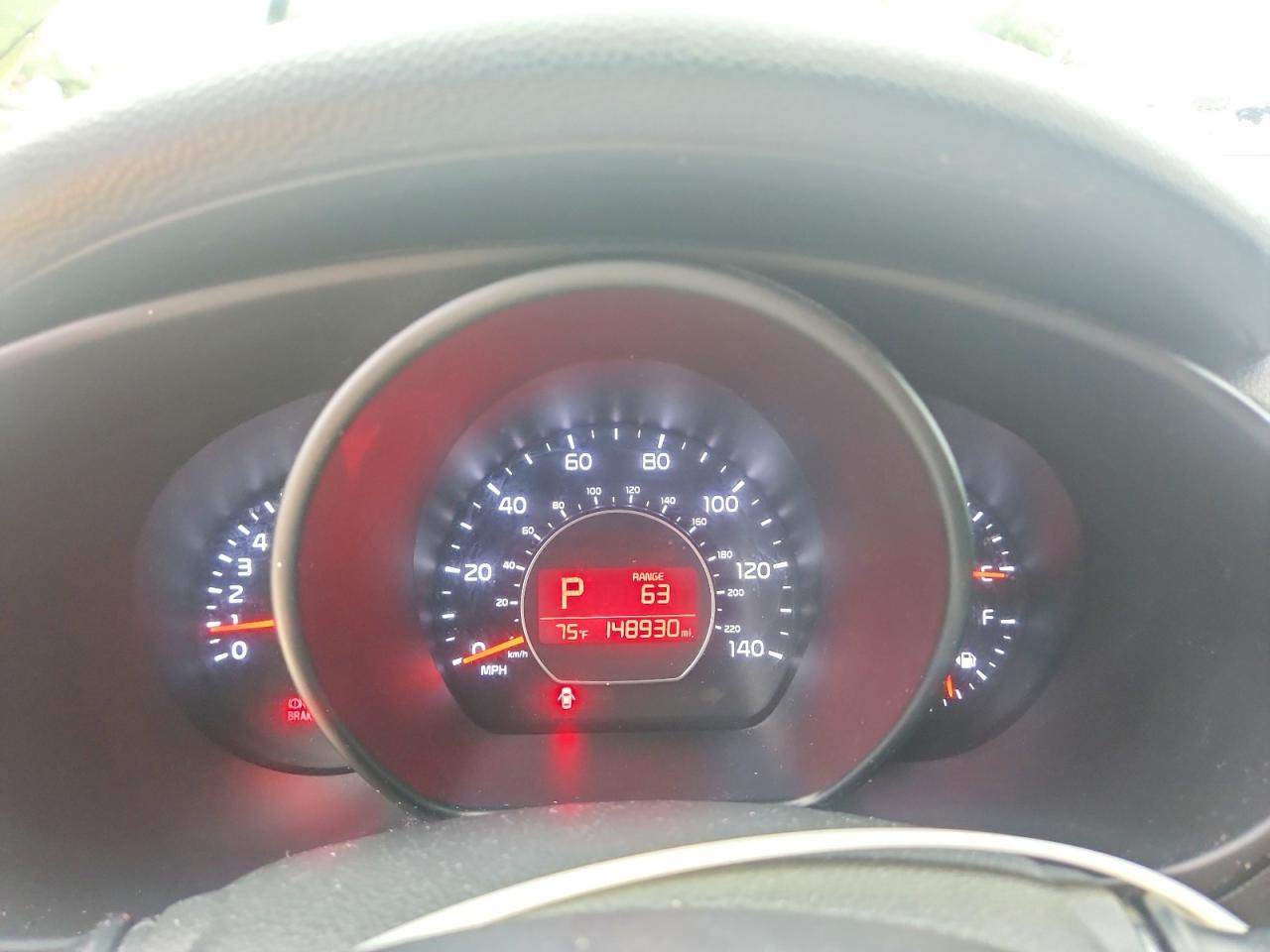 2015 Kia Soul + Green vin: KNDJP3A5XF7757273