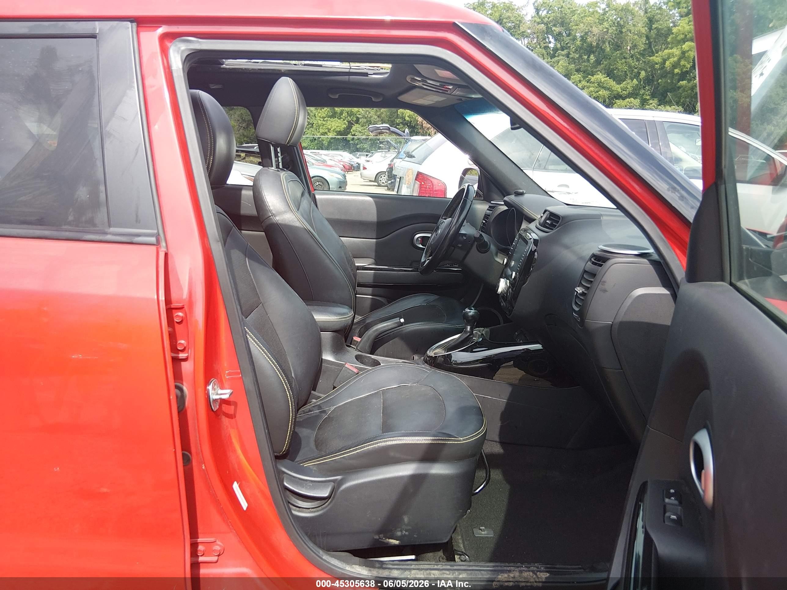 2015 Kia Soul + Red vin: KNDJP3A5XF7767723