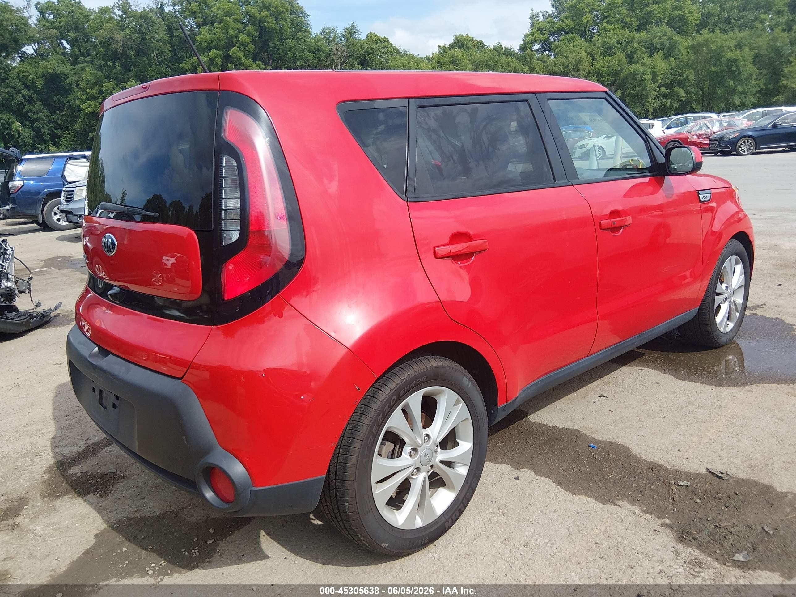 2015 Kia Soul + Red vin: KNDJP3A5XF7767723