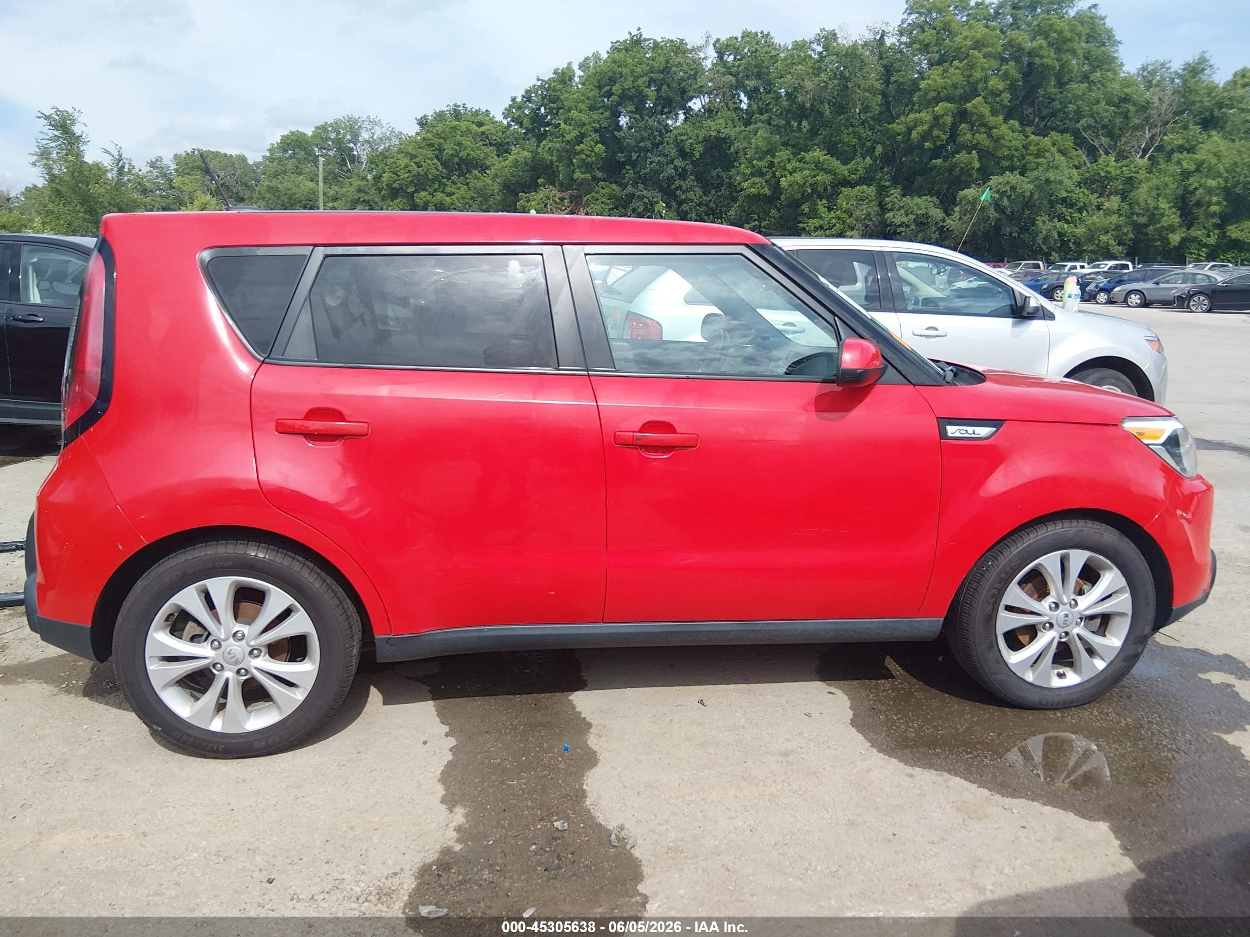2015 Kia Soul + Red vin: KNDJP3A5XF7767723