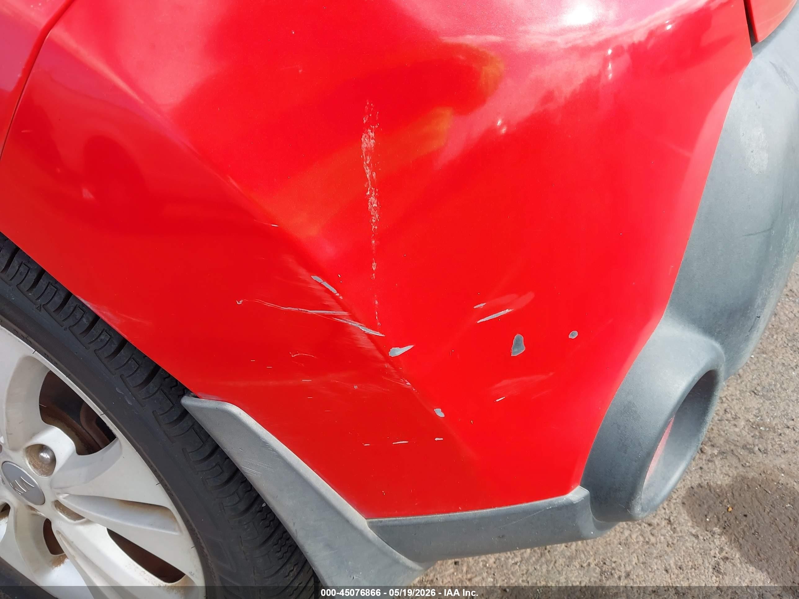 2015 Kia Soul + Red vin: KNDJP3A5XF7769858