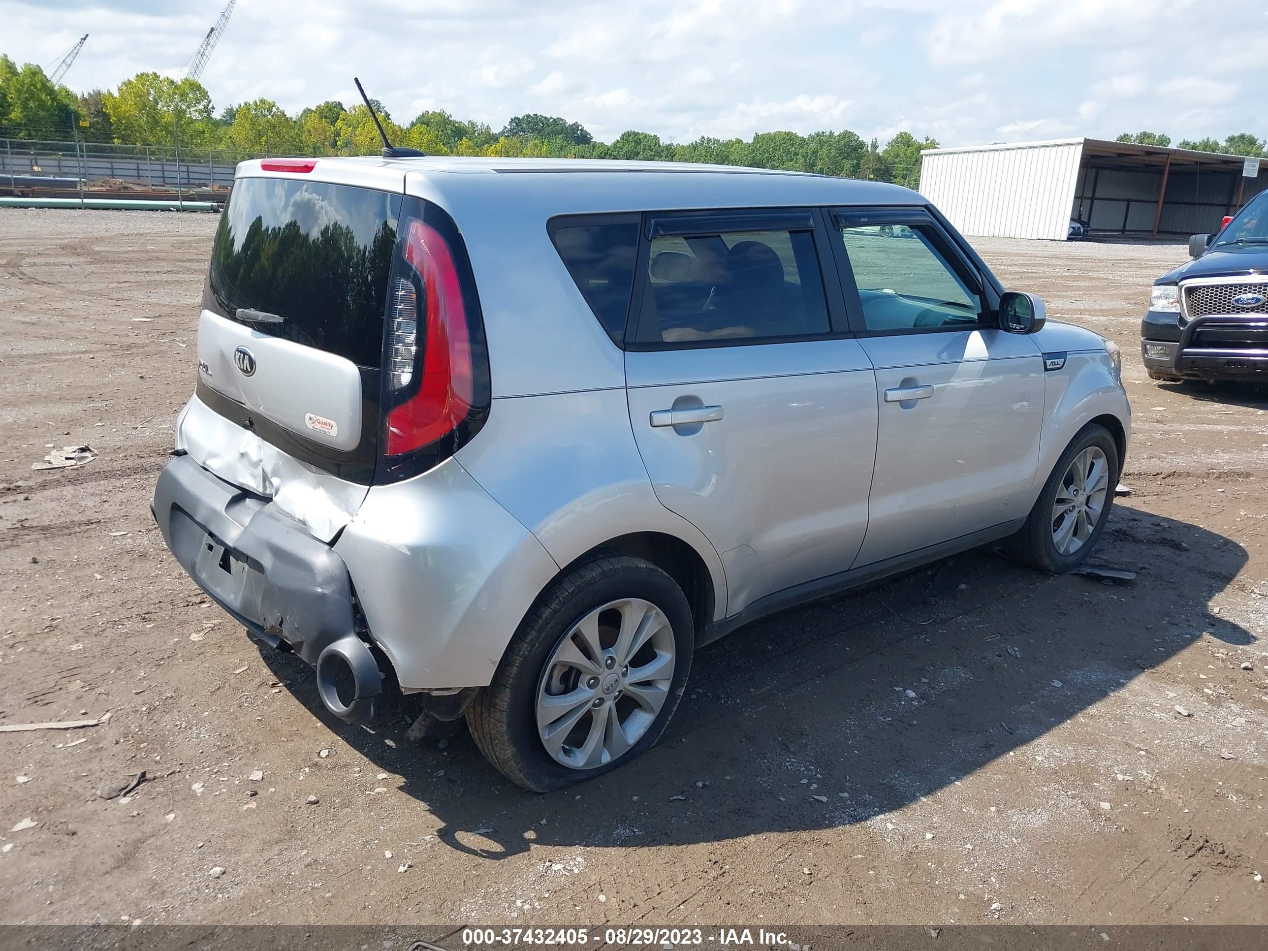 2015 Kia Soul + Silver vin: KNDJP3A5XF7779161