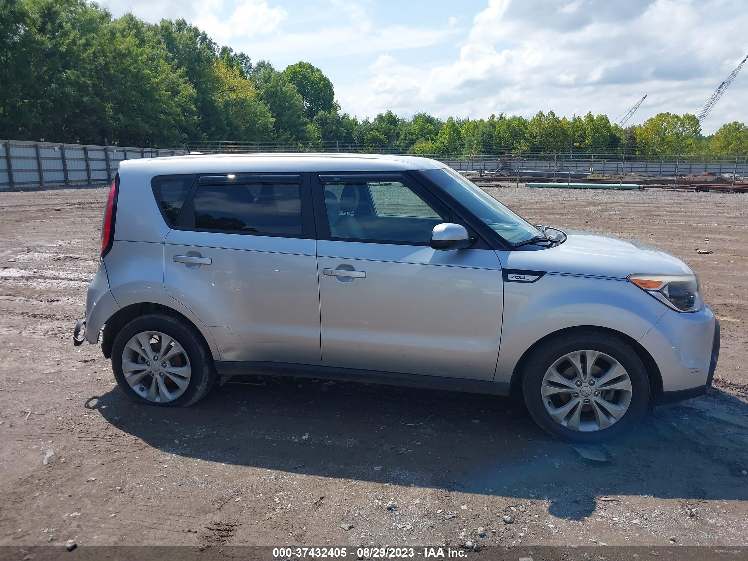 2015 Kia Soul + Silver vin: KNDJP3A5XF7779161