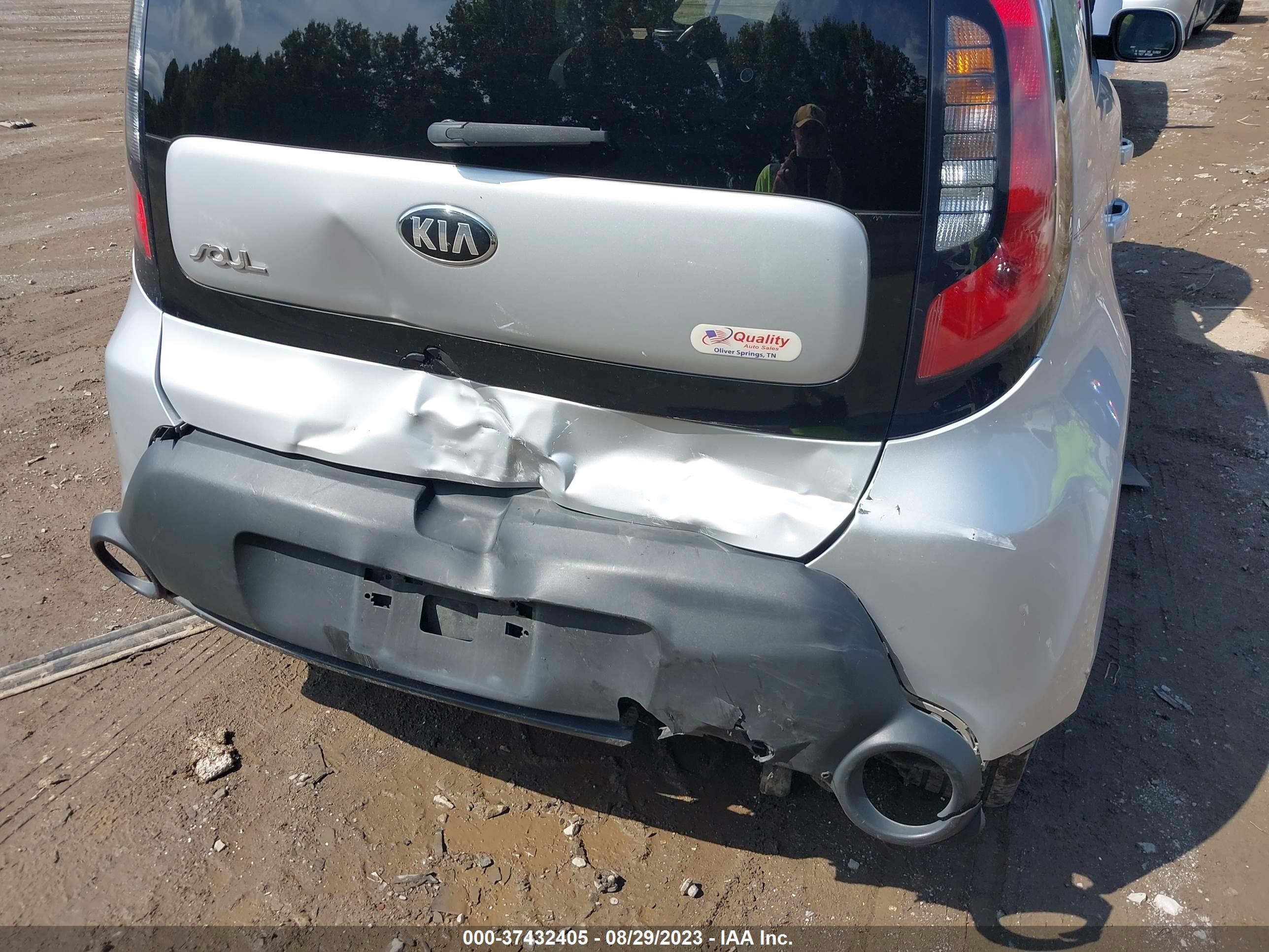 2015 Kia Soul + Silver vin: KNDJP3A5XF7779161