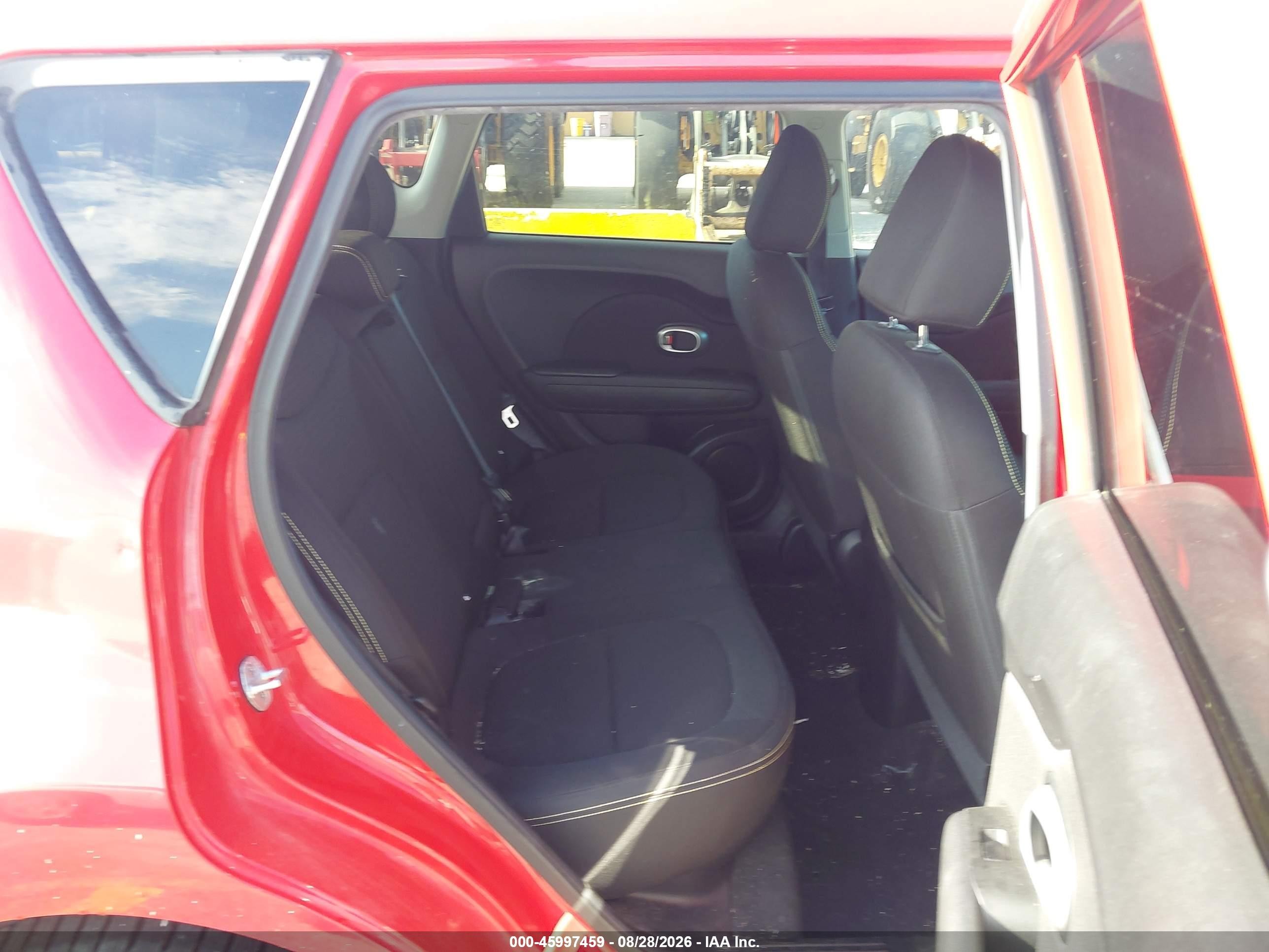 2015 Kia Soul + Red vin: KNDJP3A5XF7787793