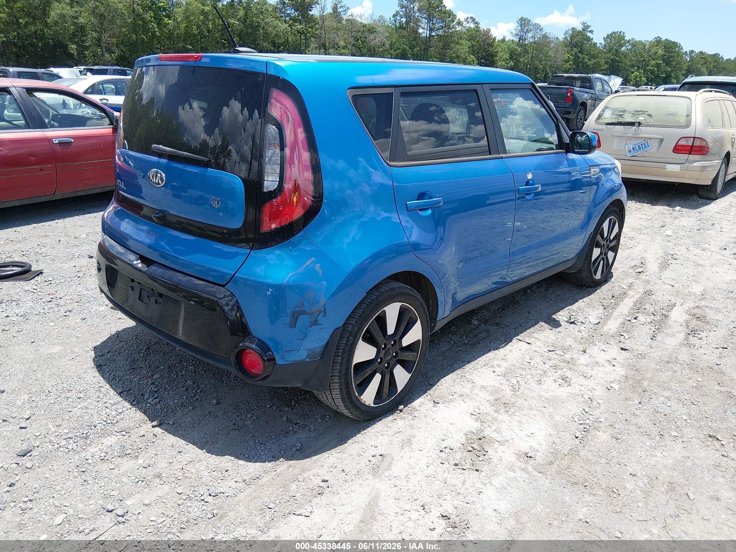 2016 Kia Soul + Light Blue vin: KNDJP3A5XG7304336