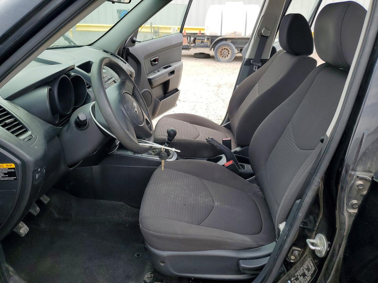 2011 Kia Soul Base Black vin: KNDJT2A10B7285419