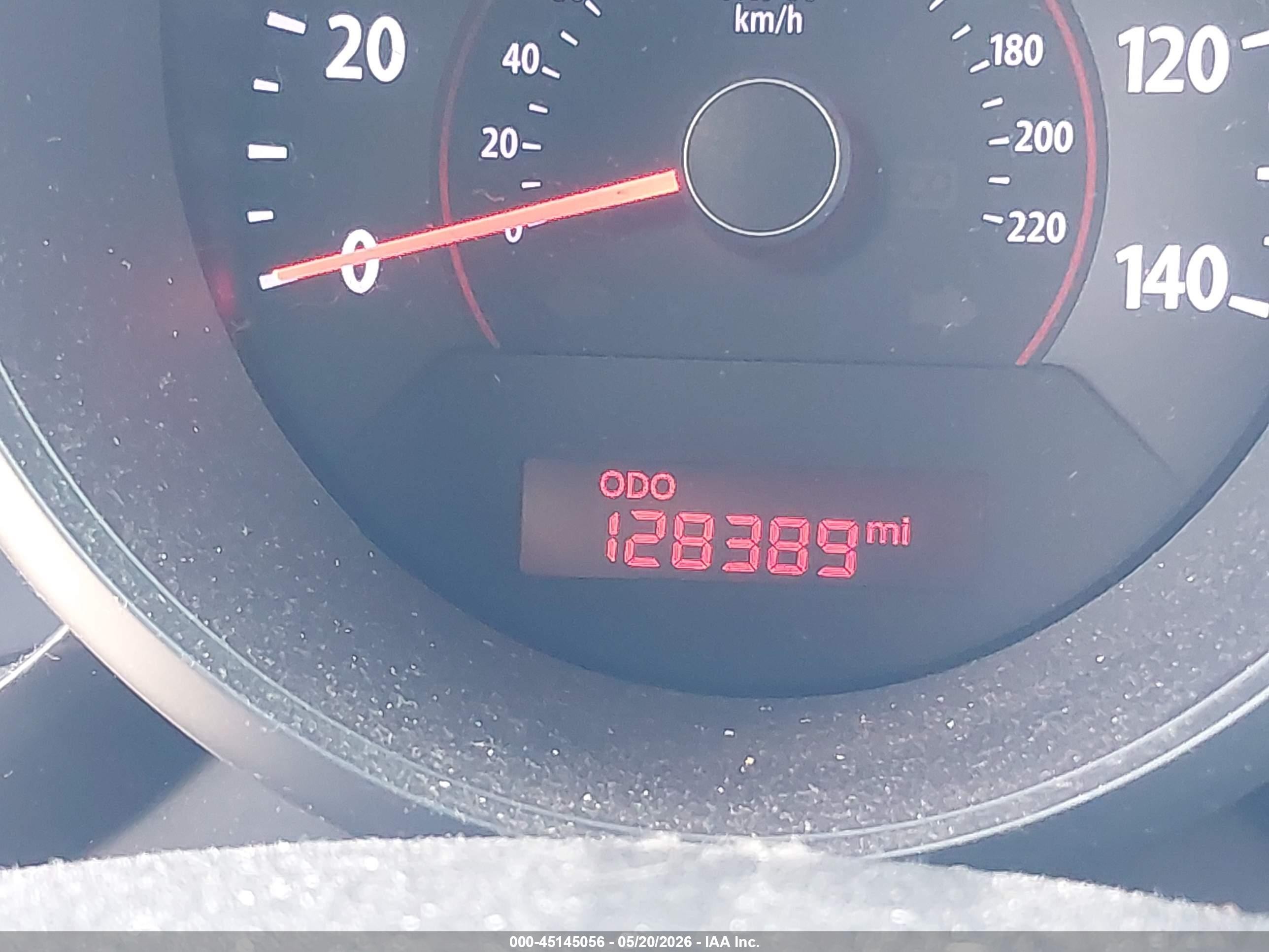 2010 Kia Soul   Серебряный vin: KNDJT2A12A7106117