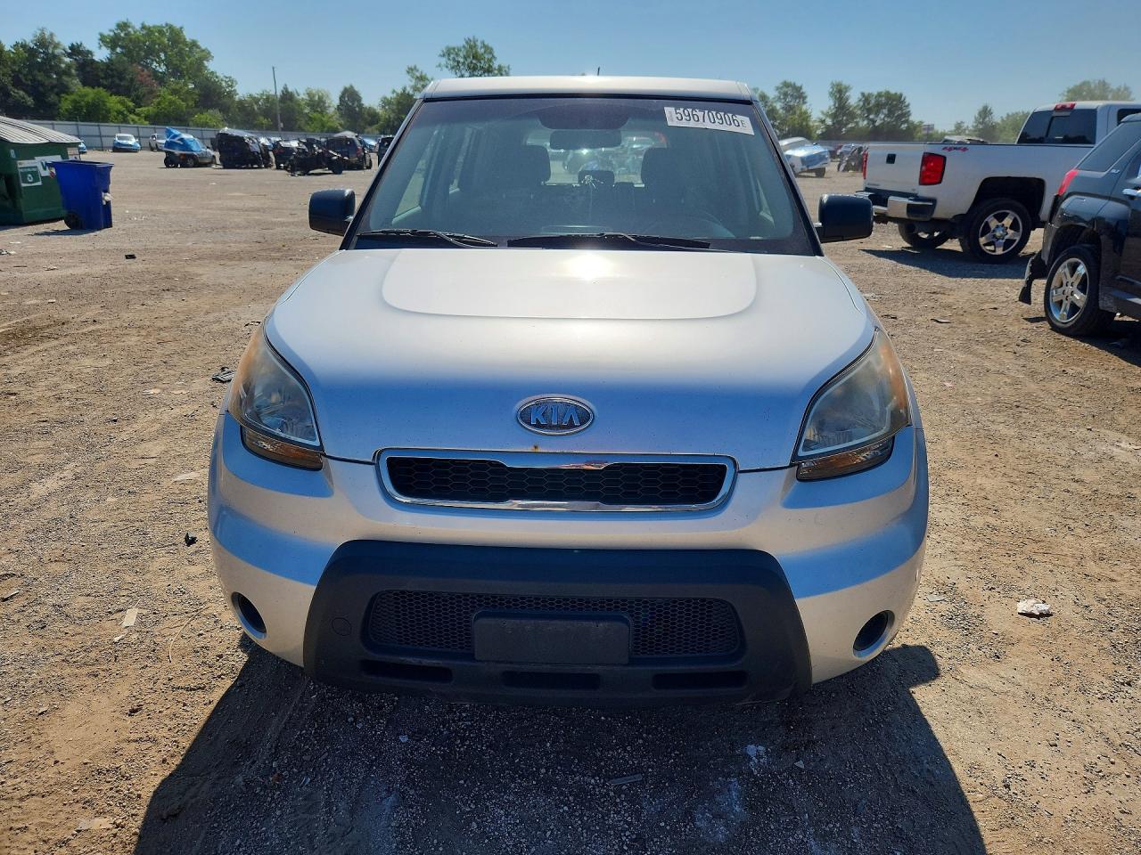2011 Kia Soul Base Серебряный vin: KNDJT2A12B7264152