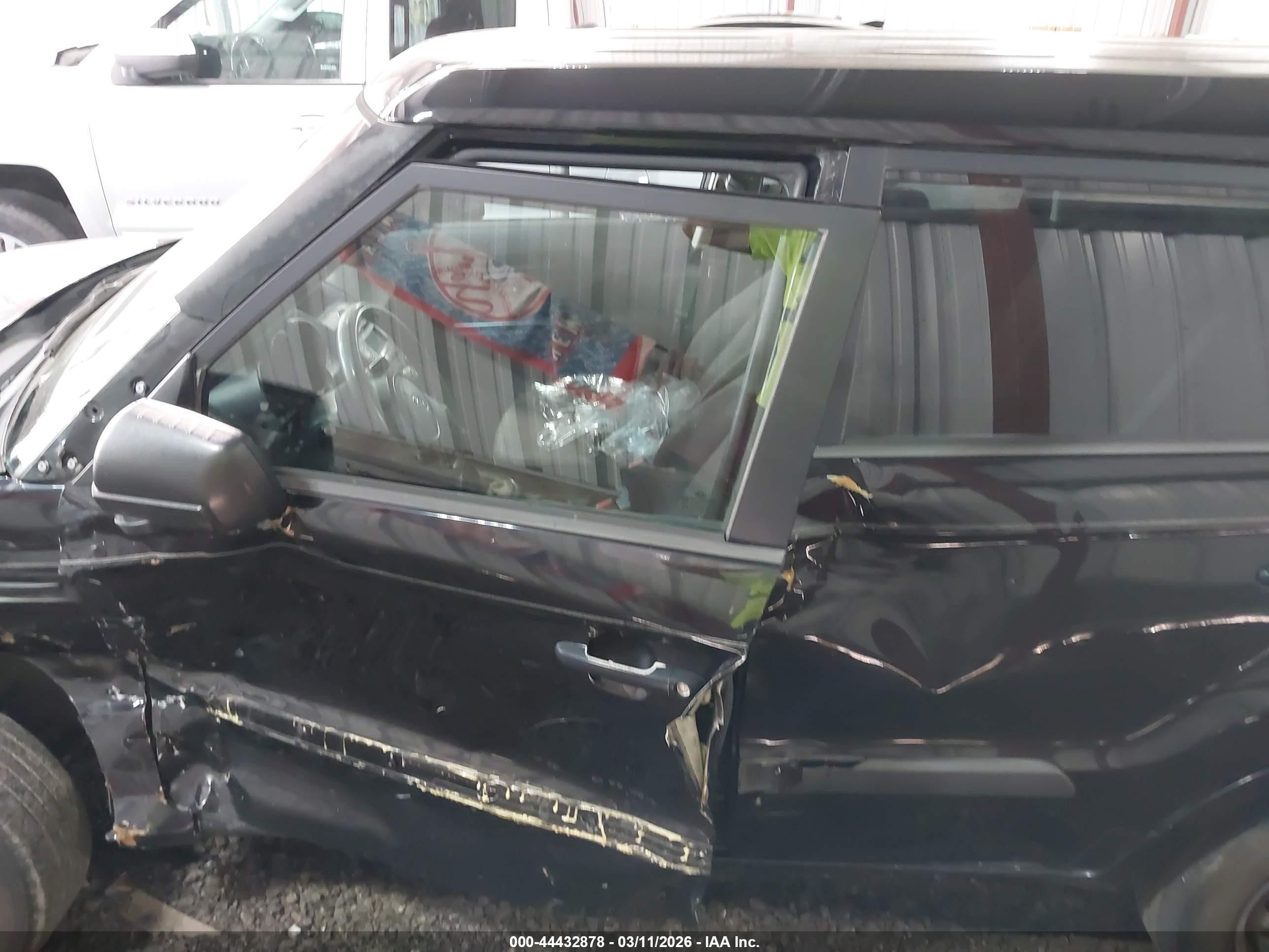 2011 Kia Soul ! Черный vin: KNDJT2A12B7304228