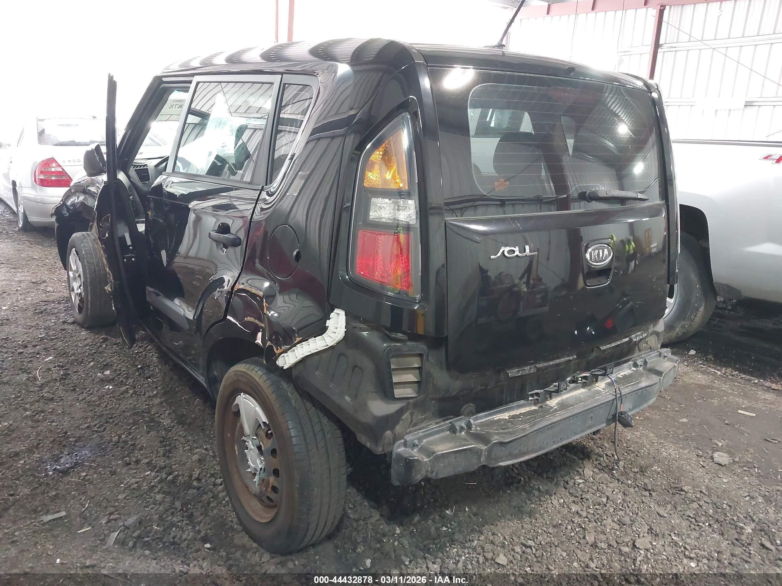 2011 Kia Soul ! Черный vin: KNDJT2A12B7304228