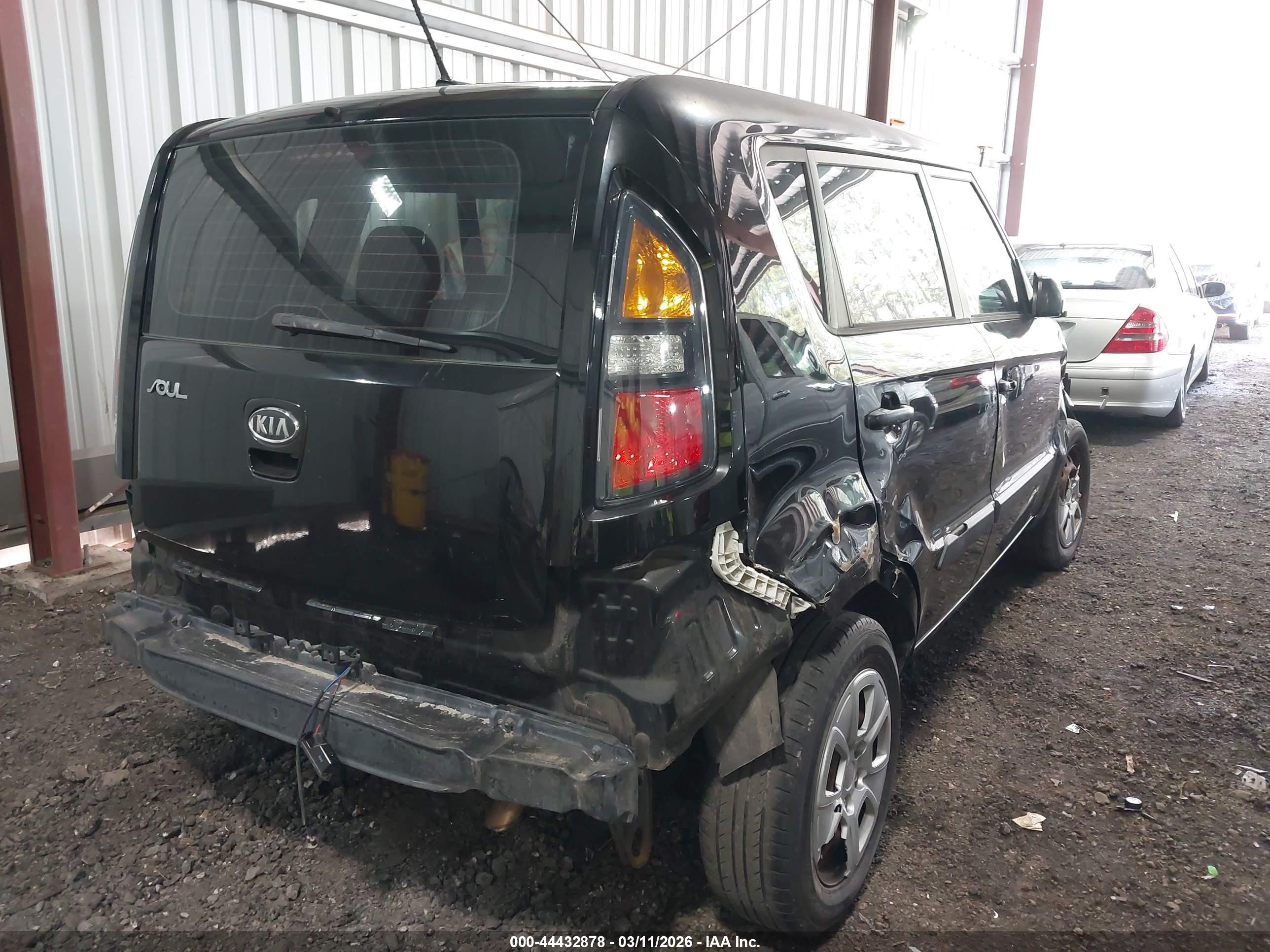 2011 Kia Soul ! Черный vin: KNDJT2A12B7304228
