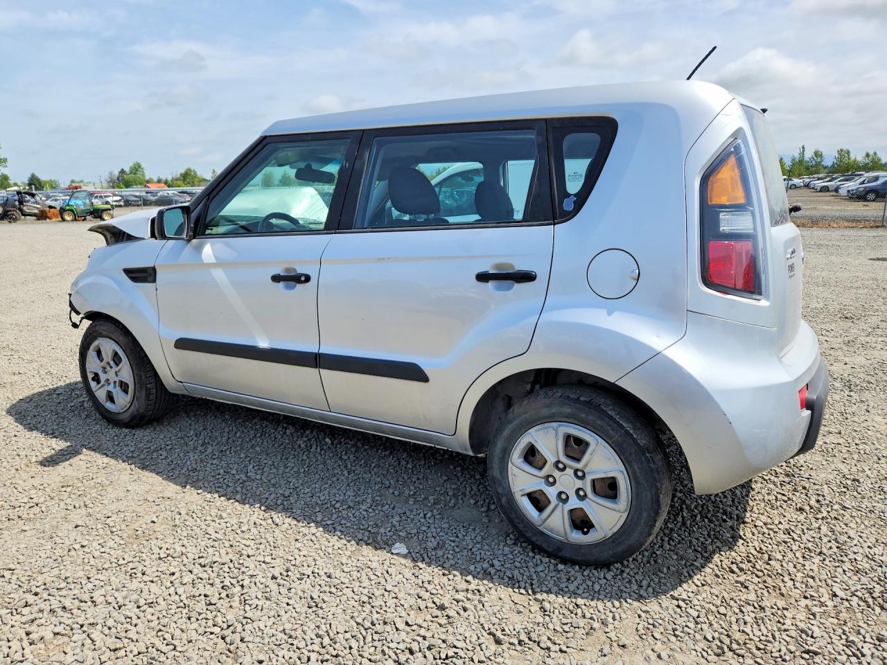 2011 Kia Soul Silver vin: KNDJT2A1XB7308804